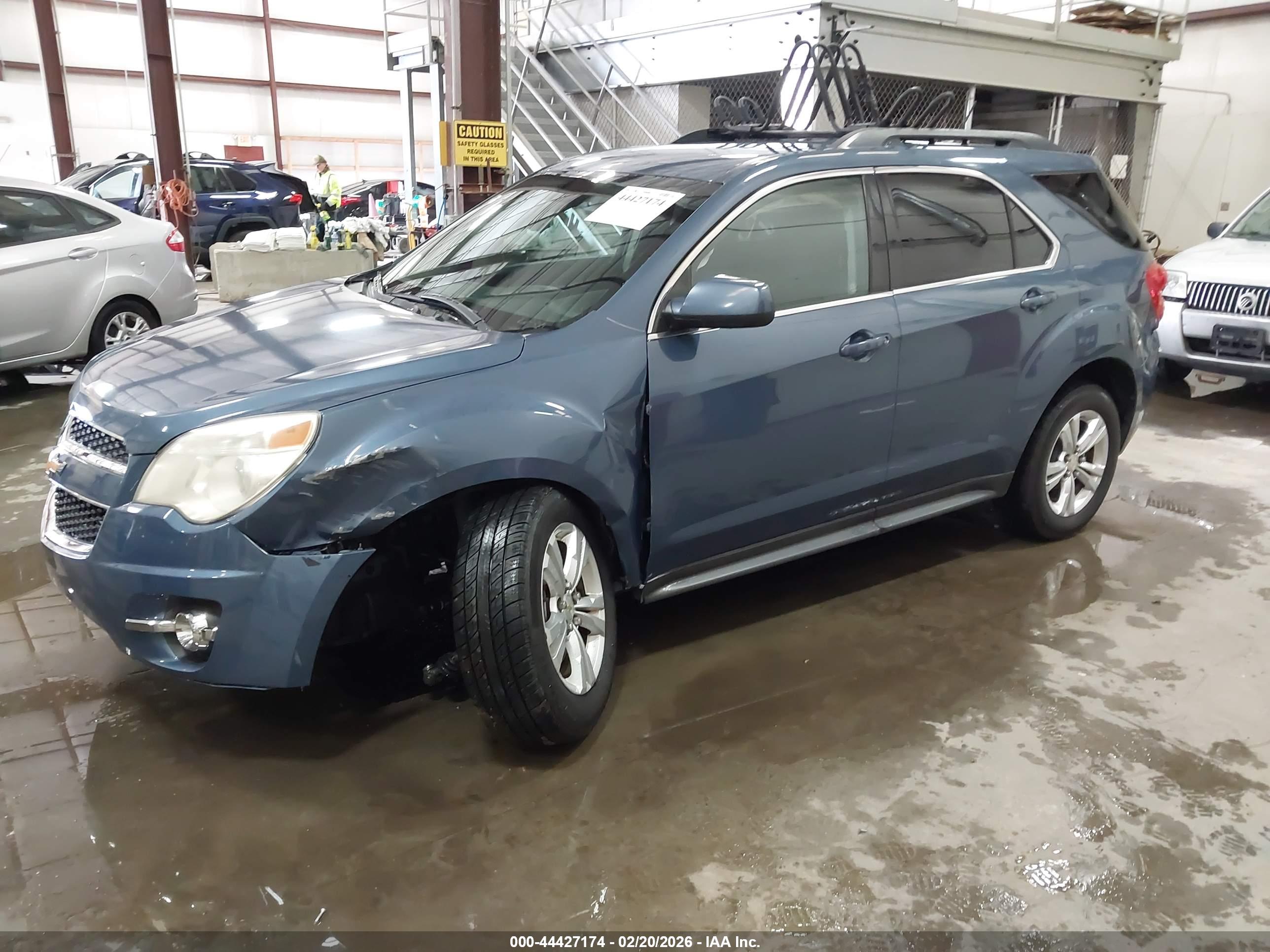 CHEVROLET EQUINOX image 2