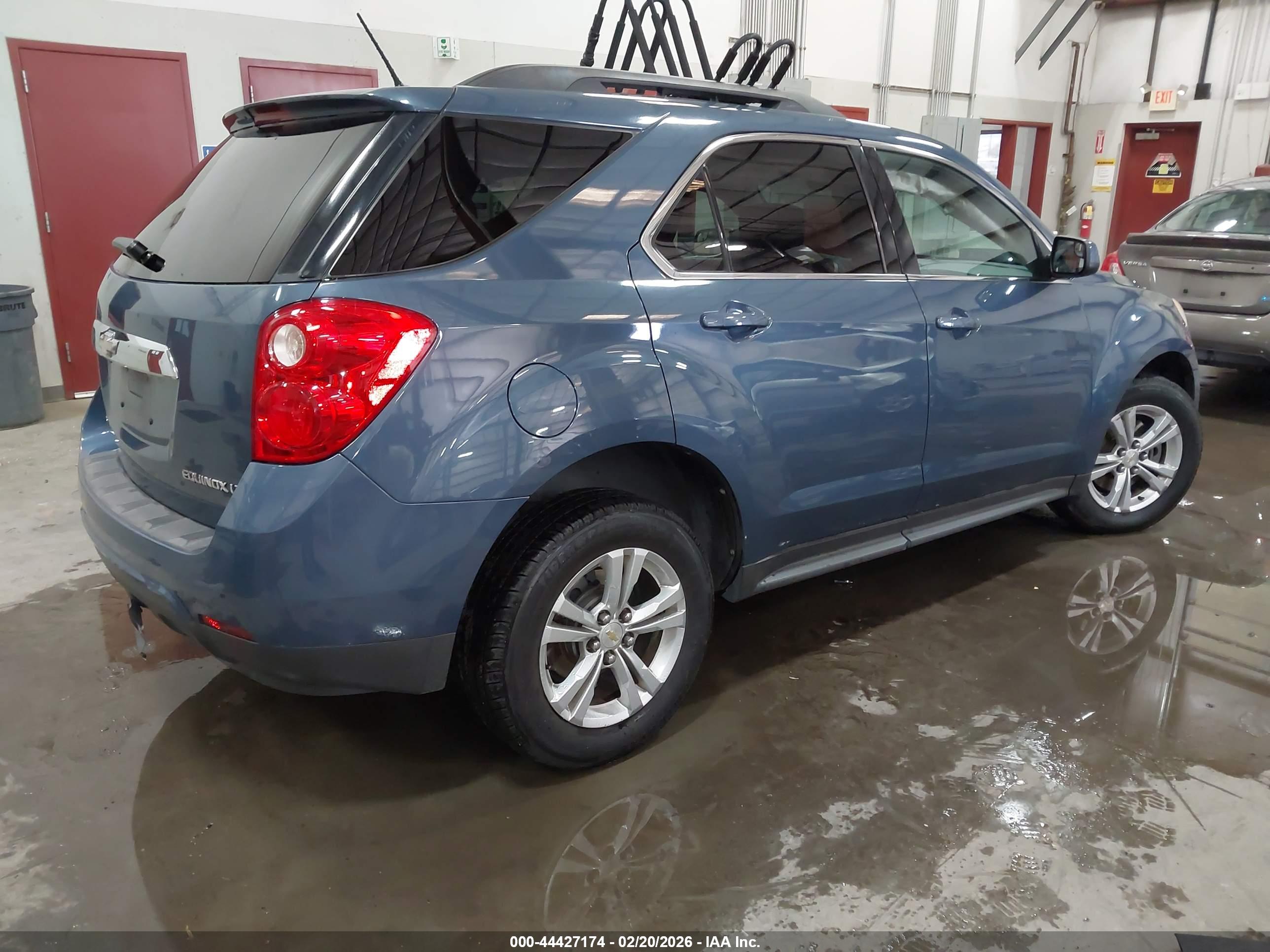 CHEVROLET EQUINOX image 4