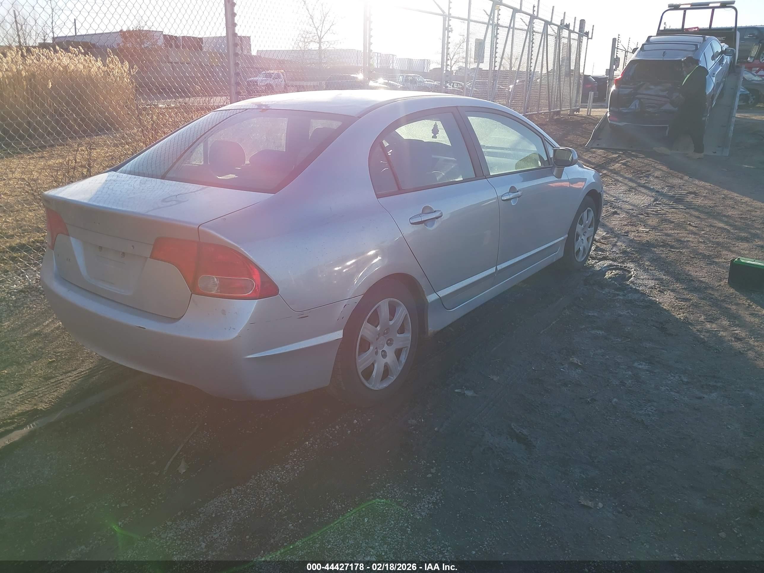HONDA CIVIC image 4