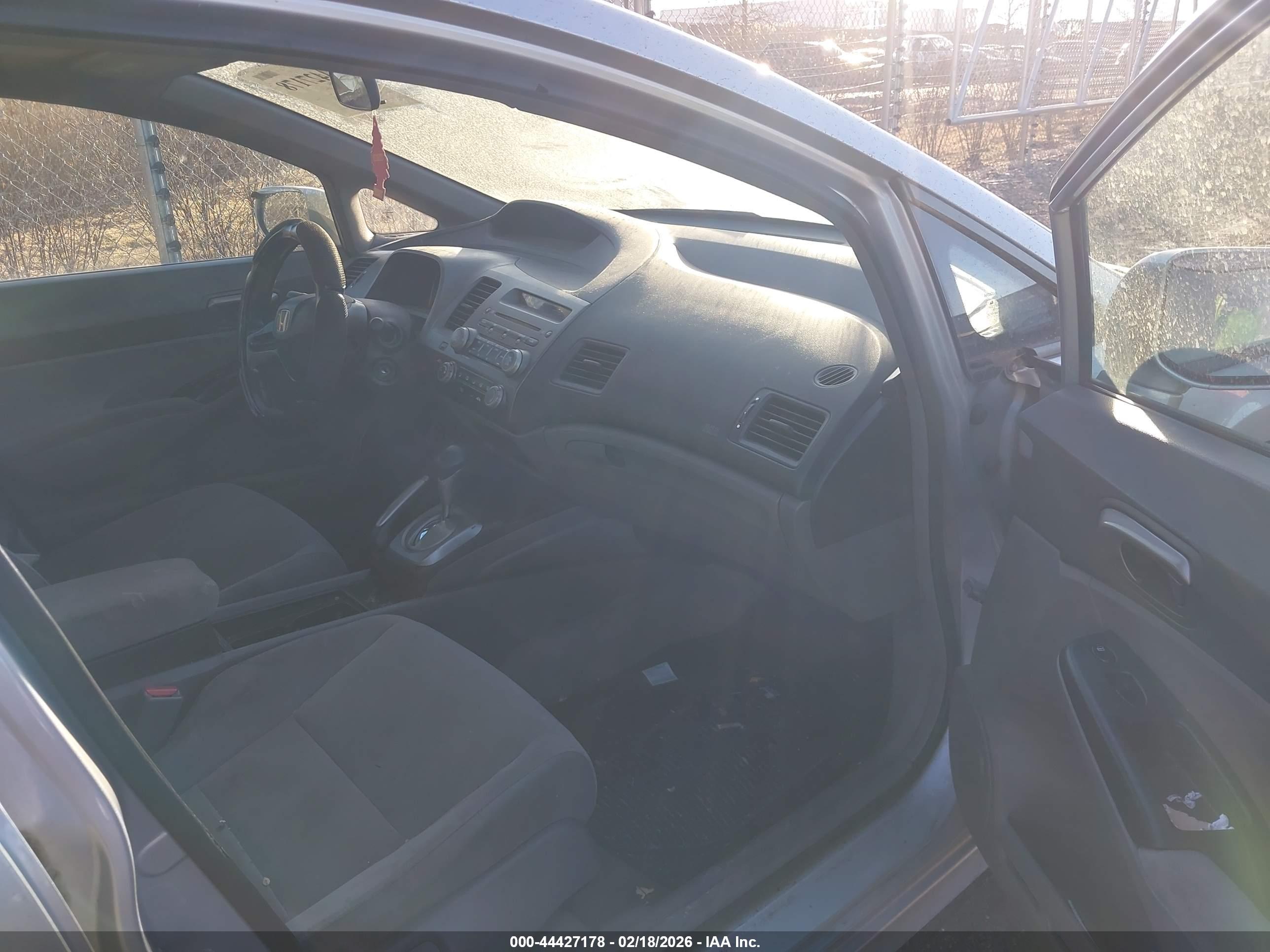 HONDA CIVIC image 5
