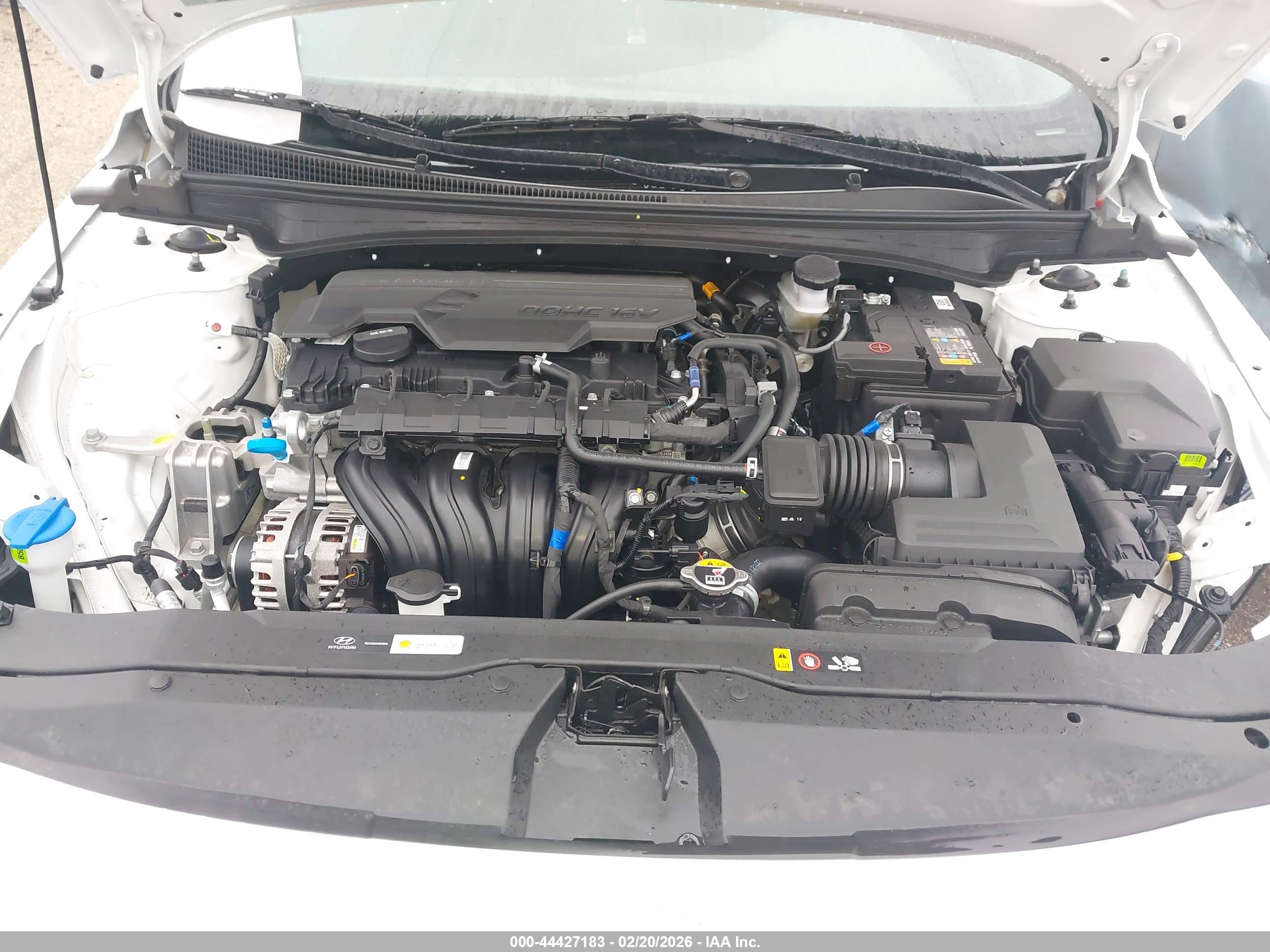 HYUNDAI ELANTRA image 10