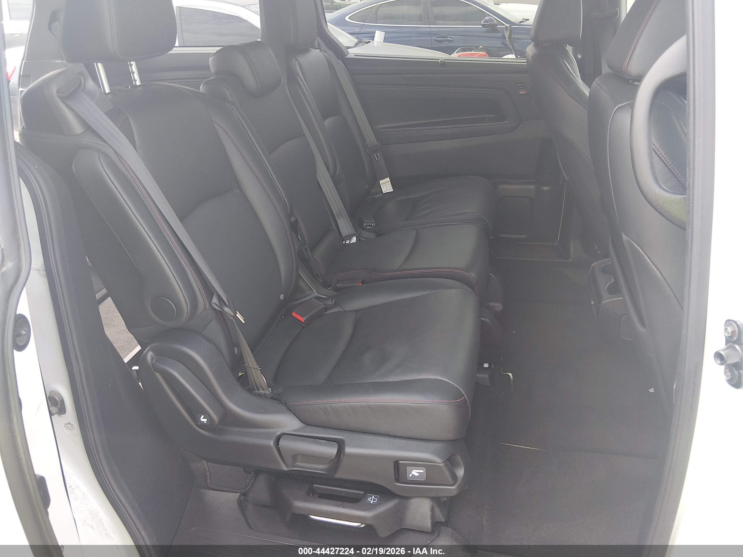 HONDA ODYSSEY image 8