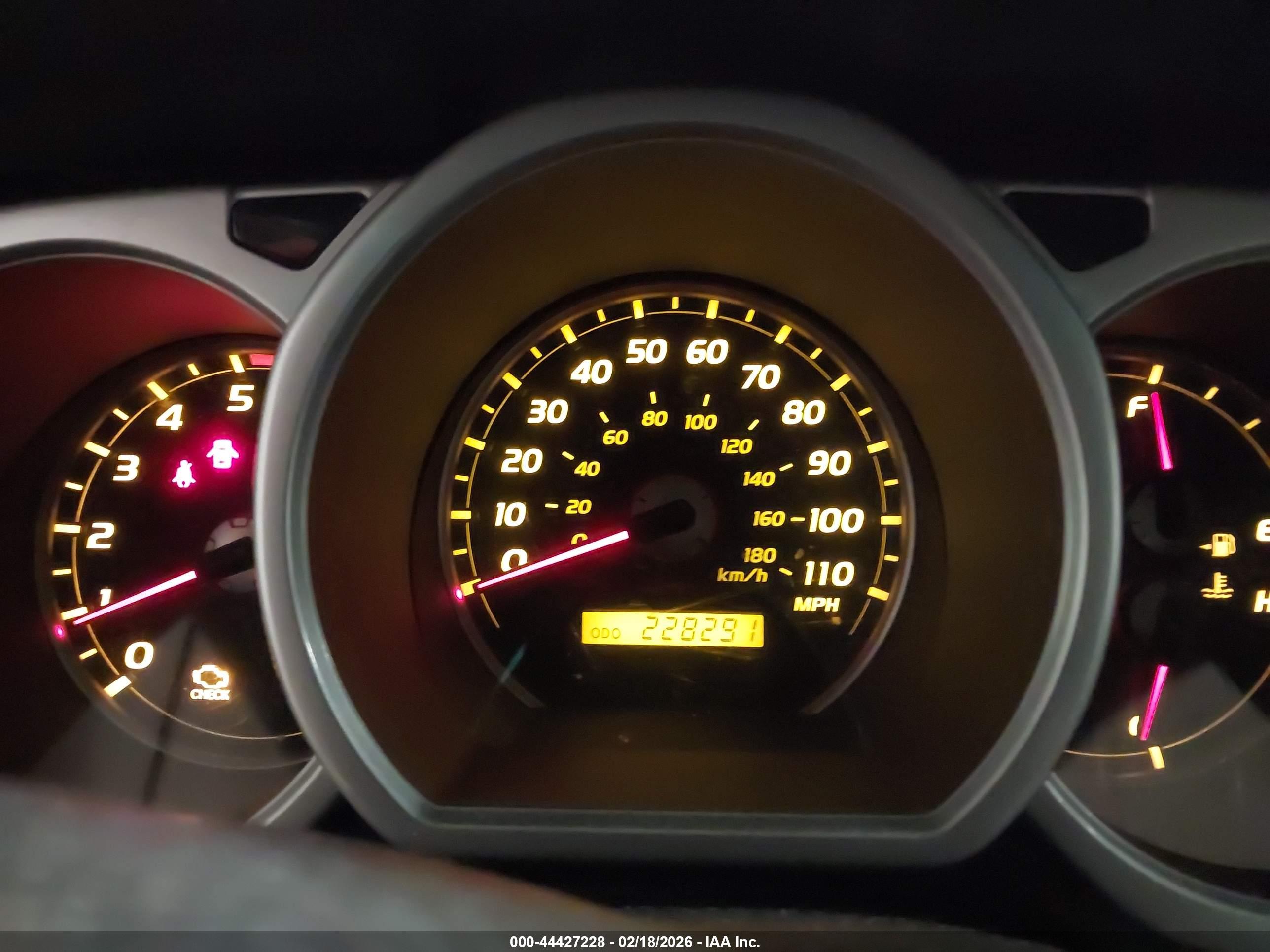 TOYOTA 4RUNNER image 7