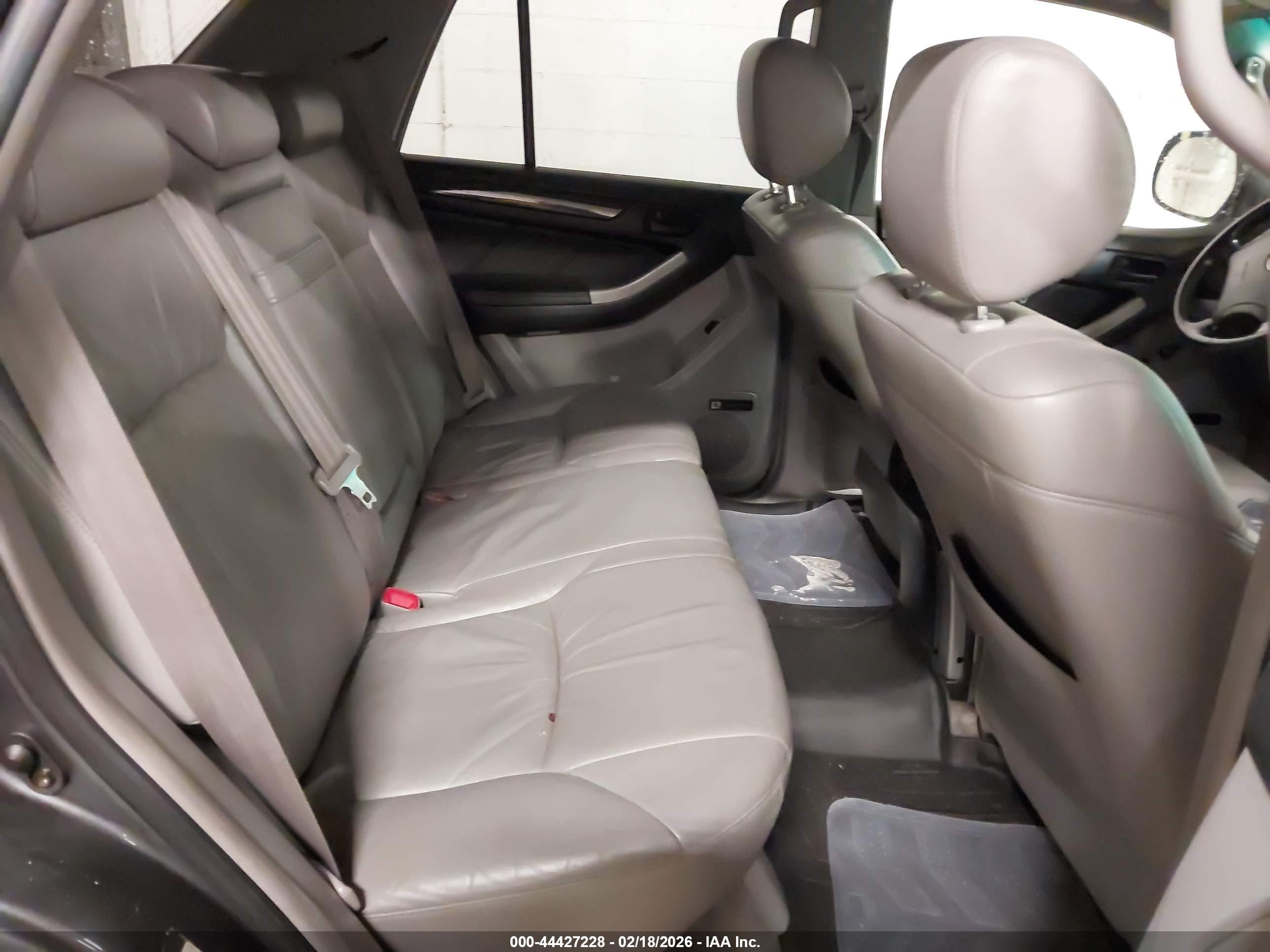 TOYOTA 4RUNNER image 8