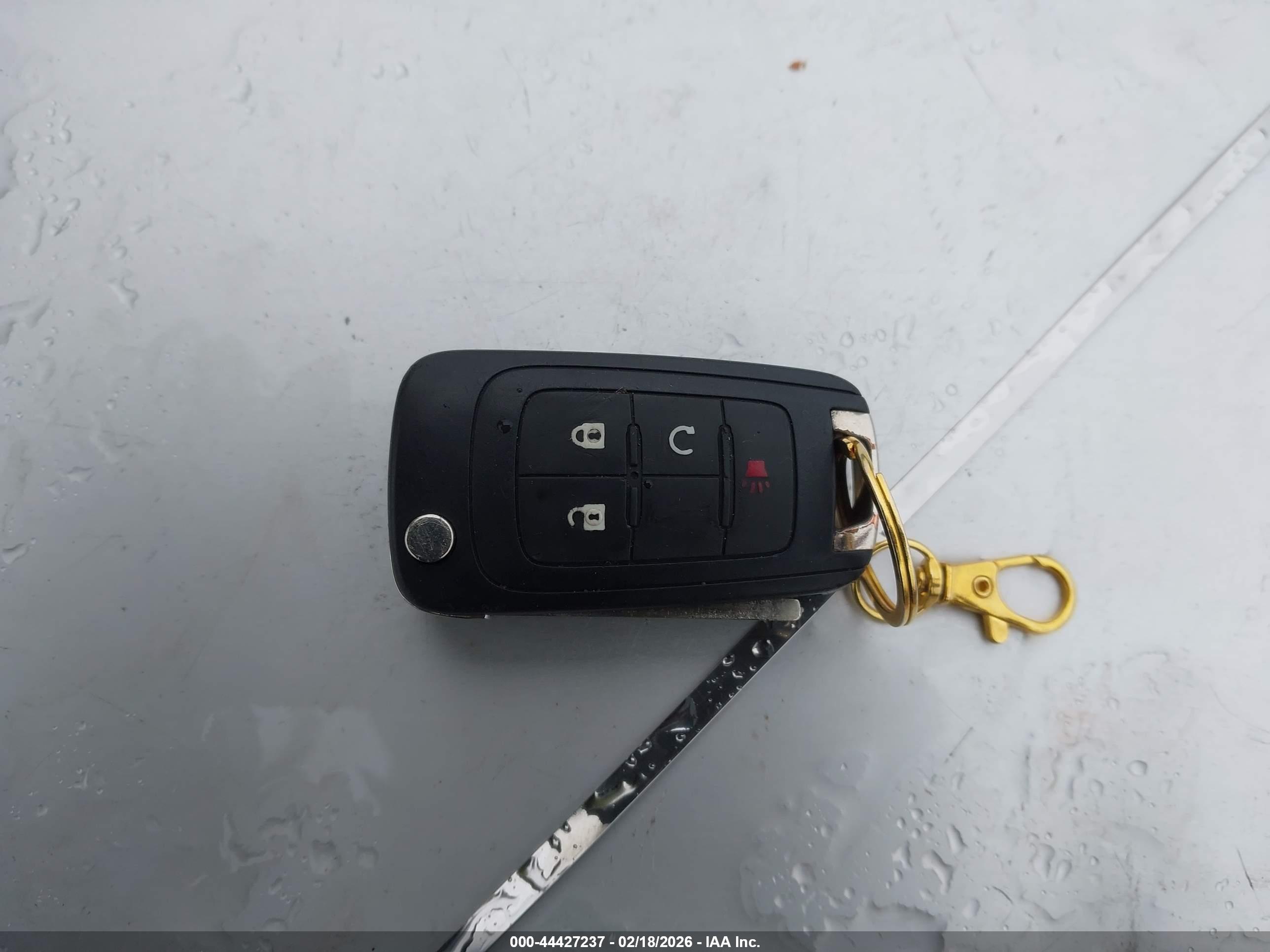 CHEVROLET EQUINOX image 11