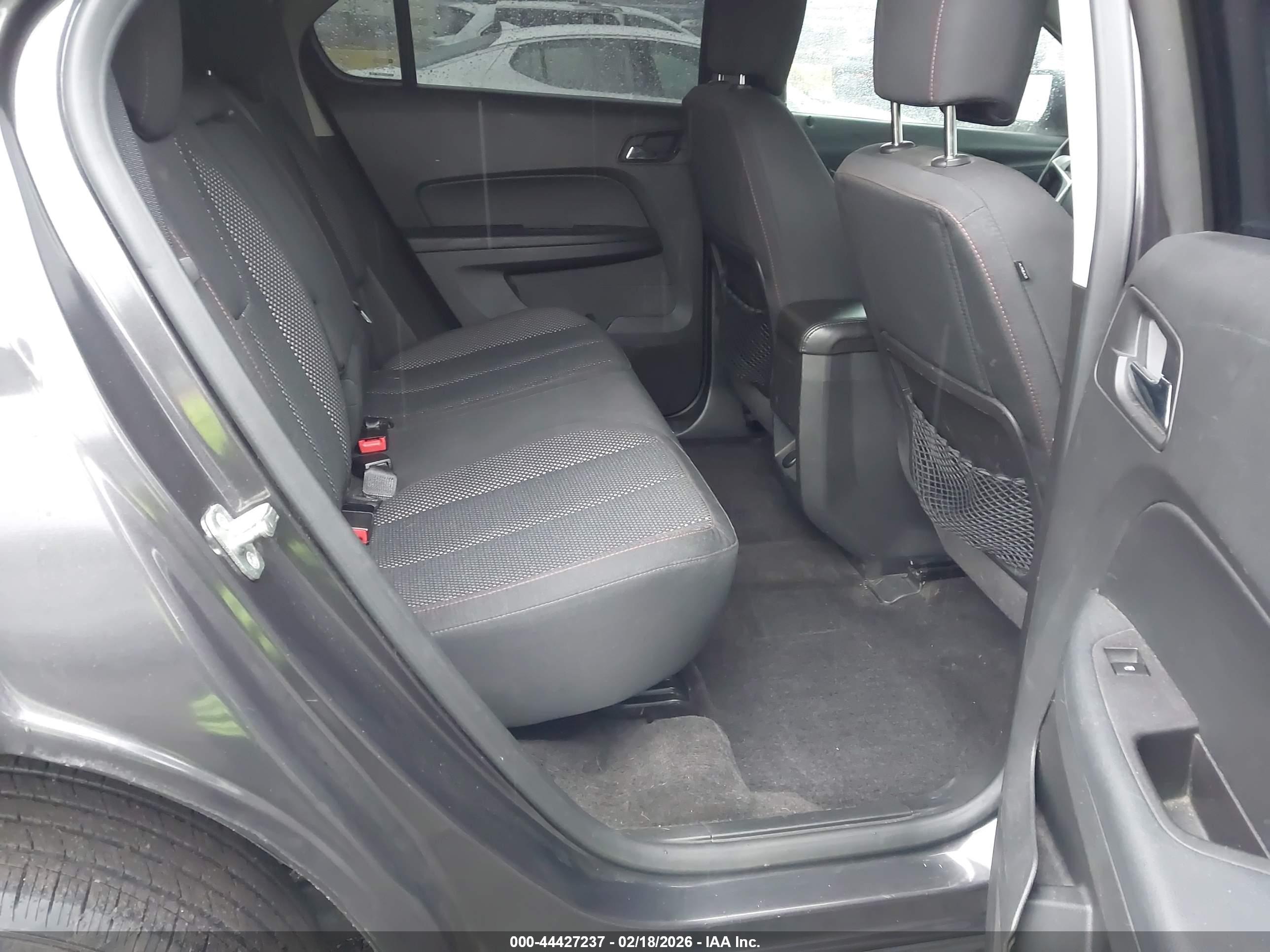 CHEVROLET EQUINOX image 8