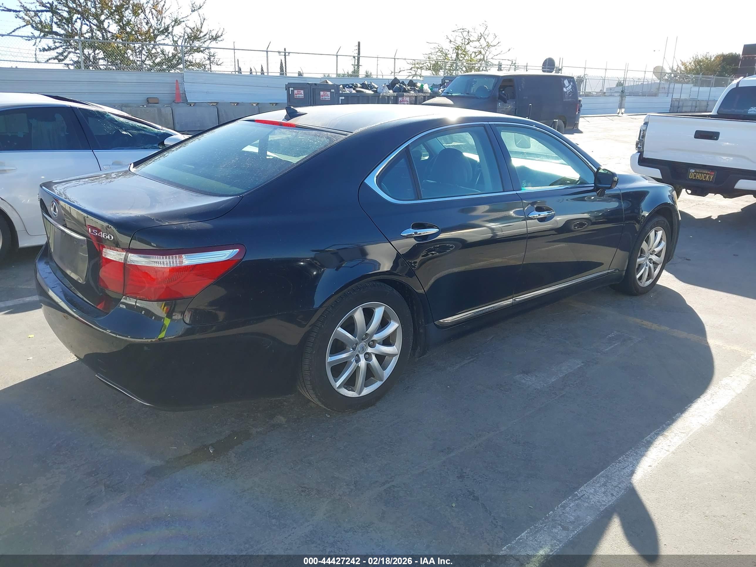 LEXUS LS image 4