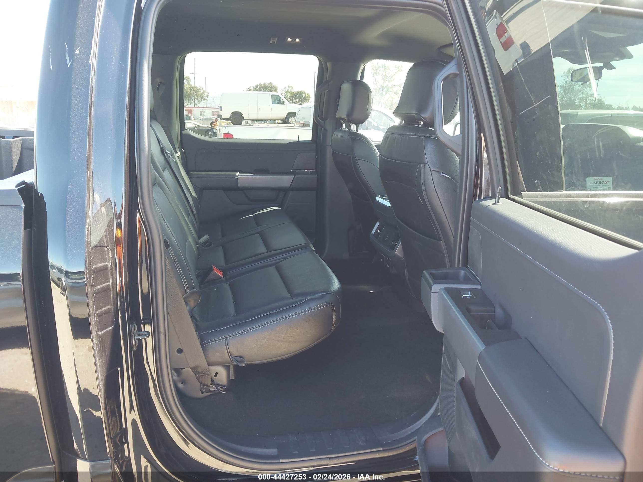 FORD F-150 image 8