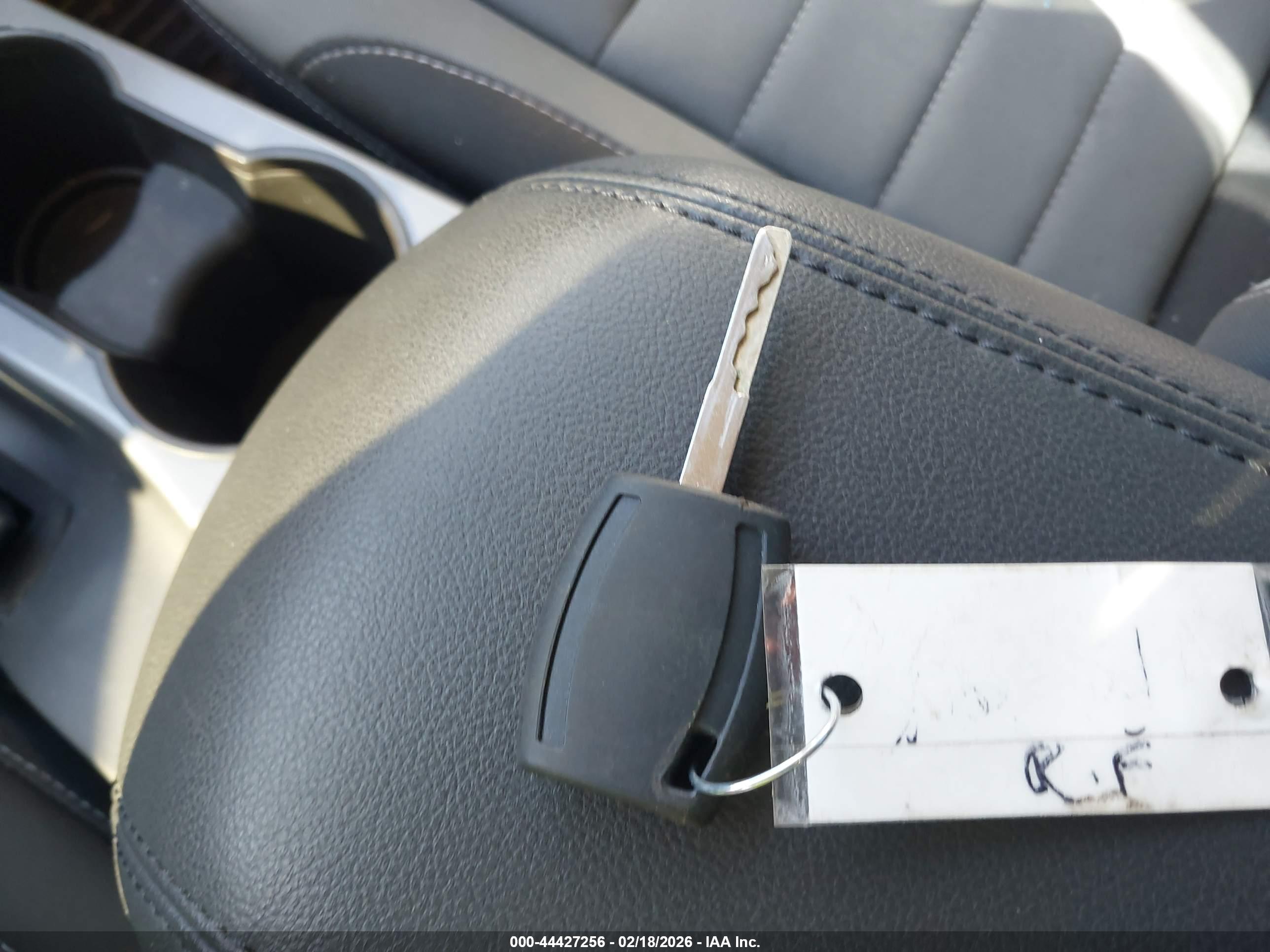 FORD ESCAPE image 11