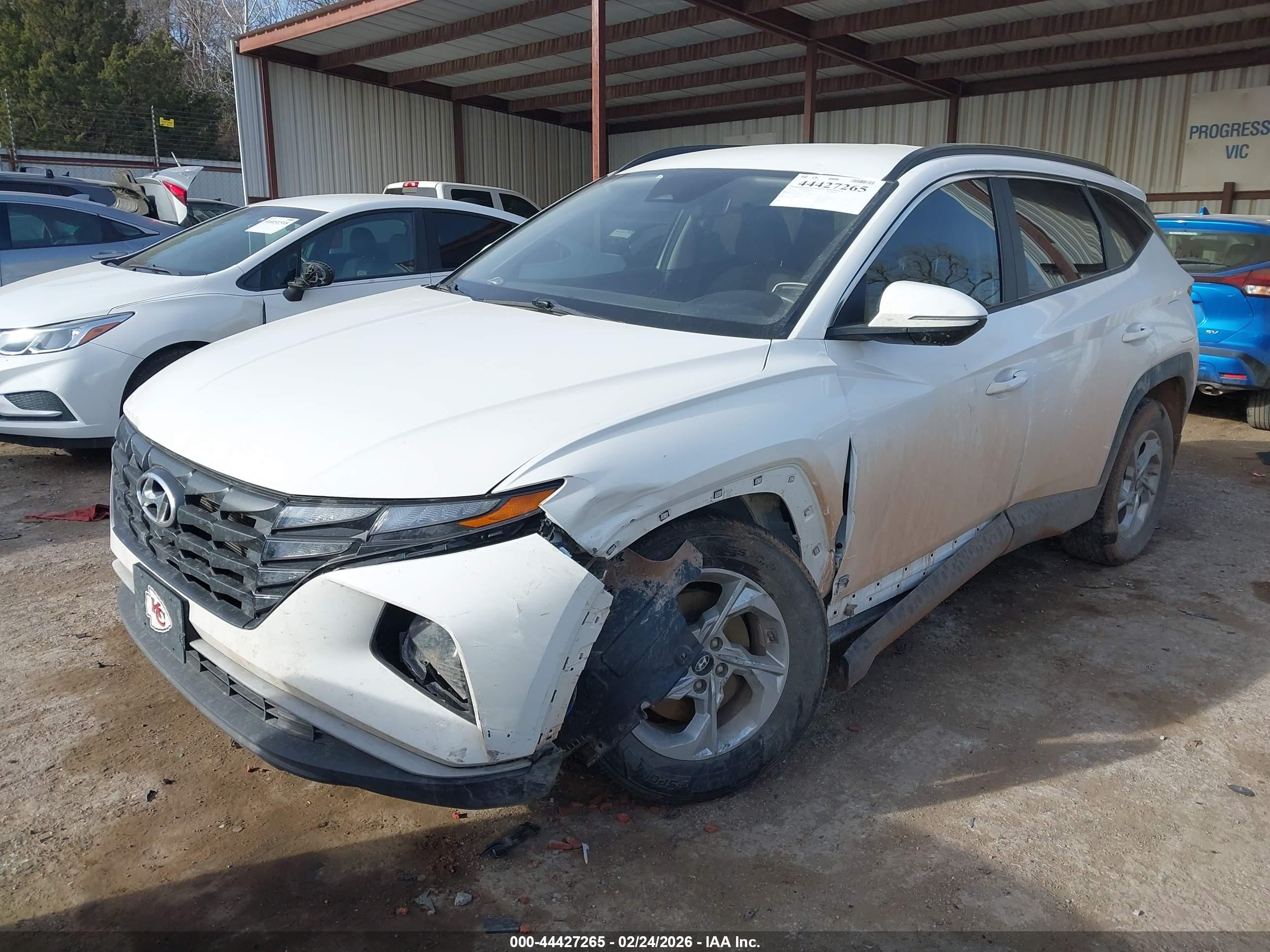 HYUNDAI TUCSON image 2