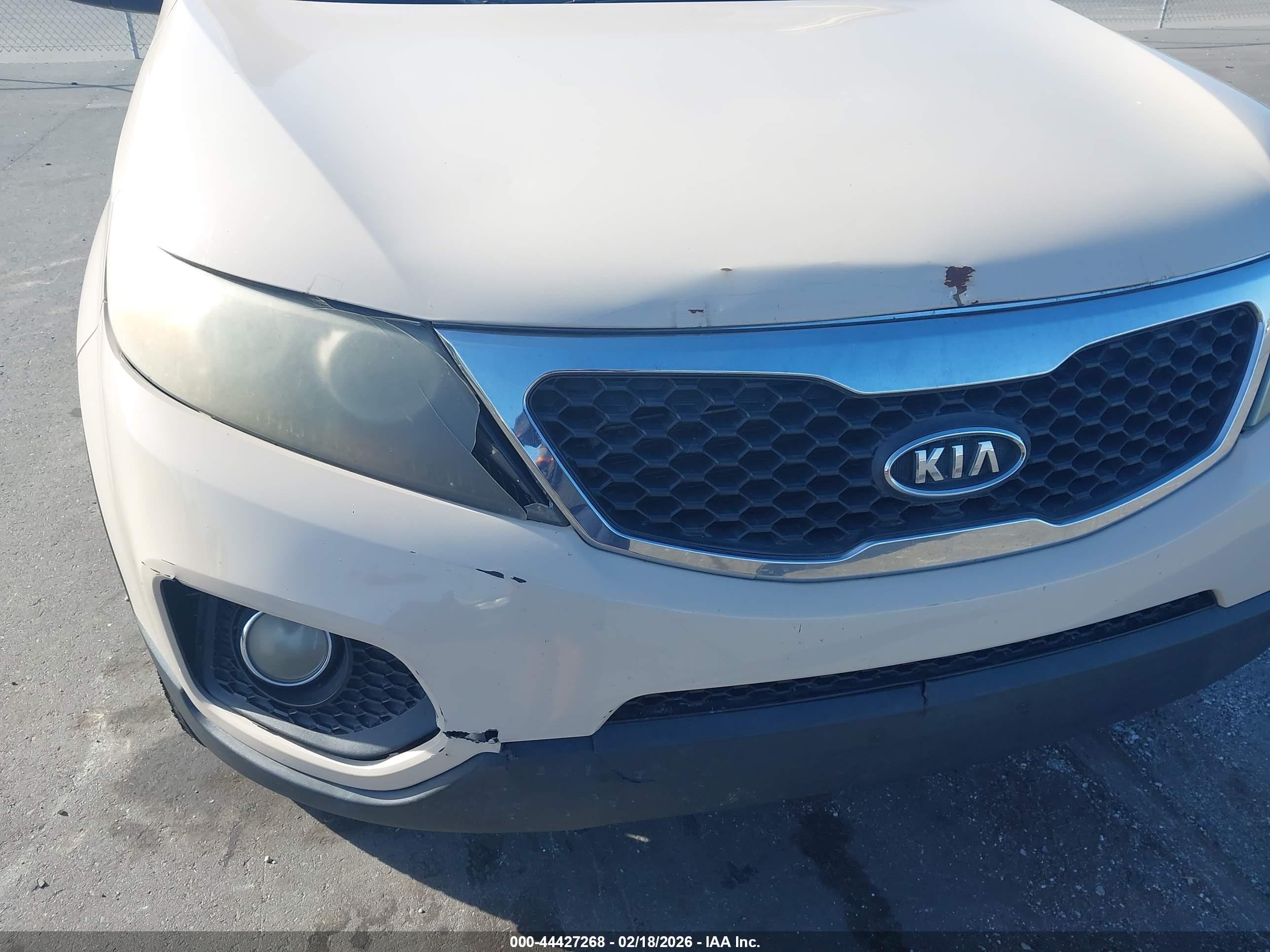 KIA SORENTO image 6