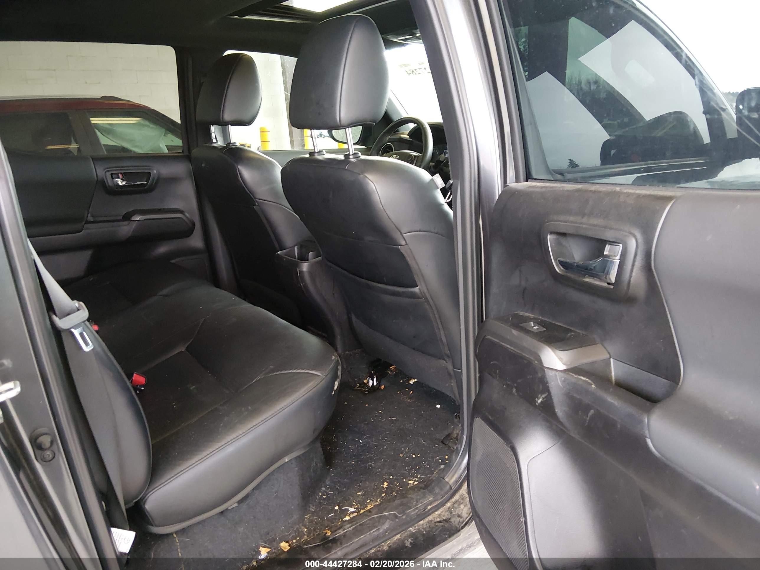TOYOTA TACOMA image 8