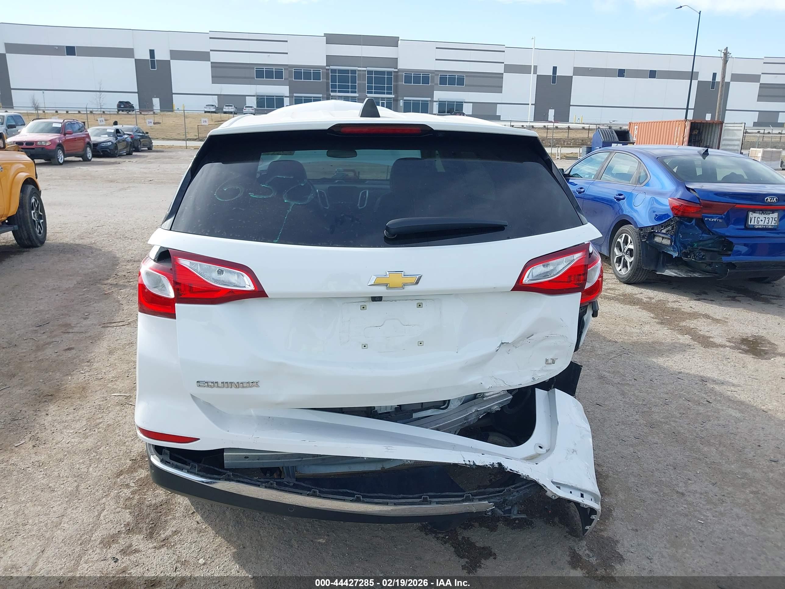 CHEVROLET EQUINOX image 6