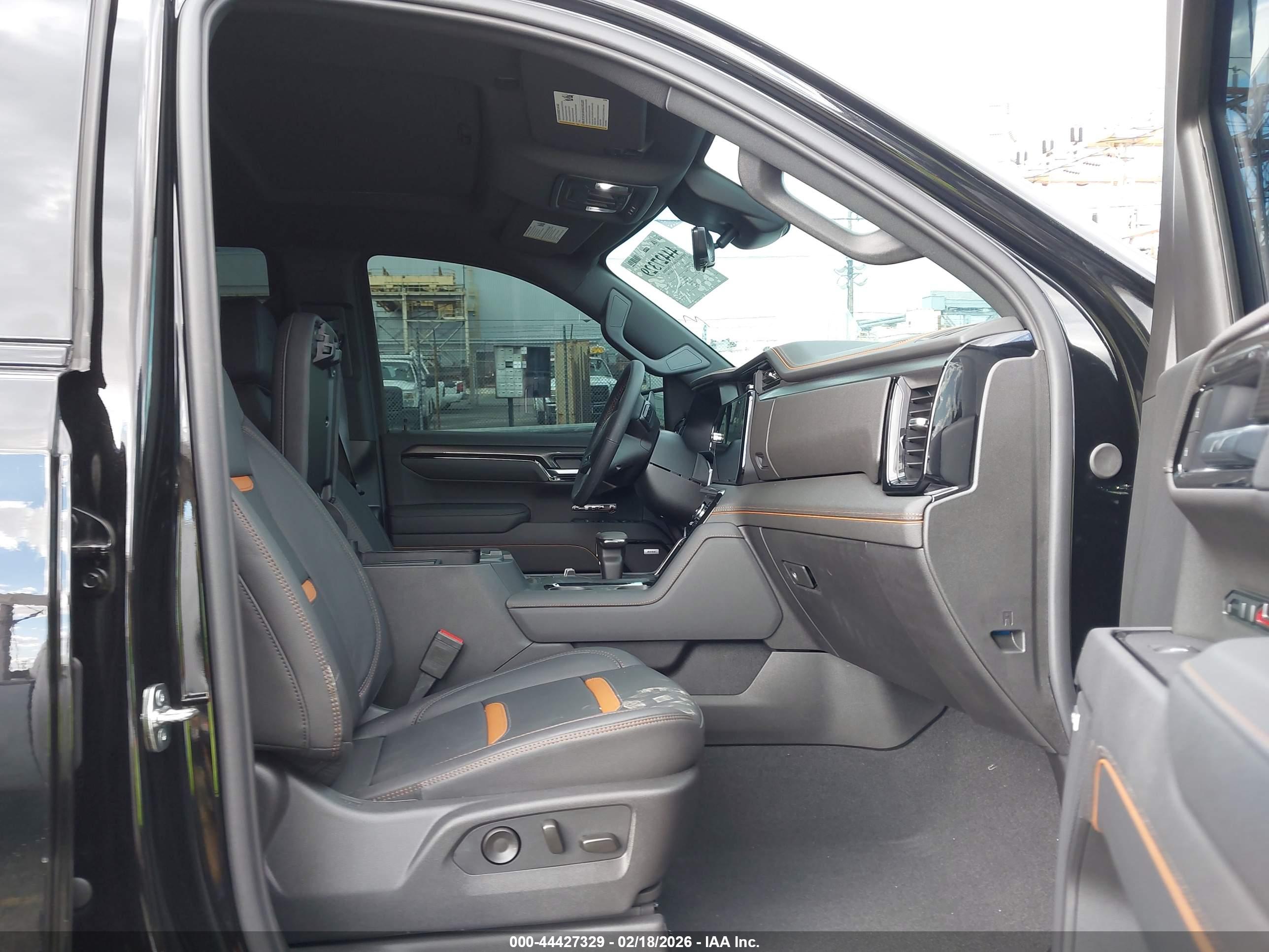 GMC SIERRA image 5