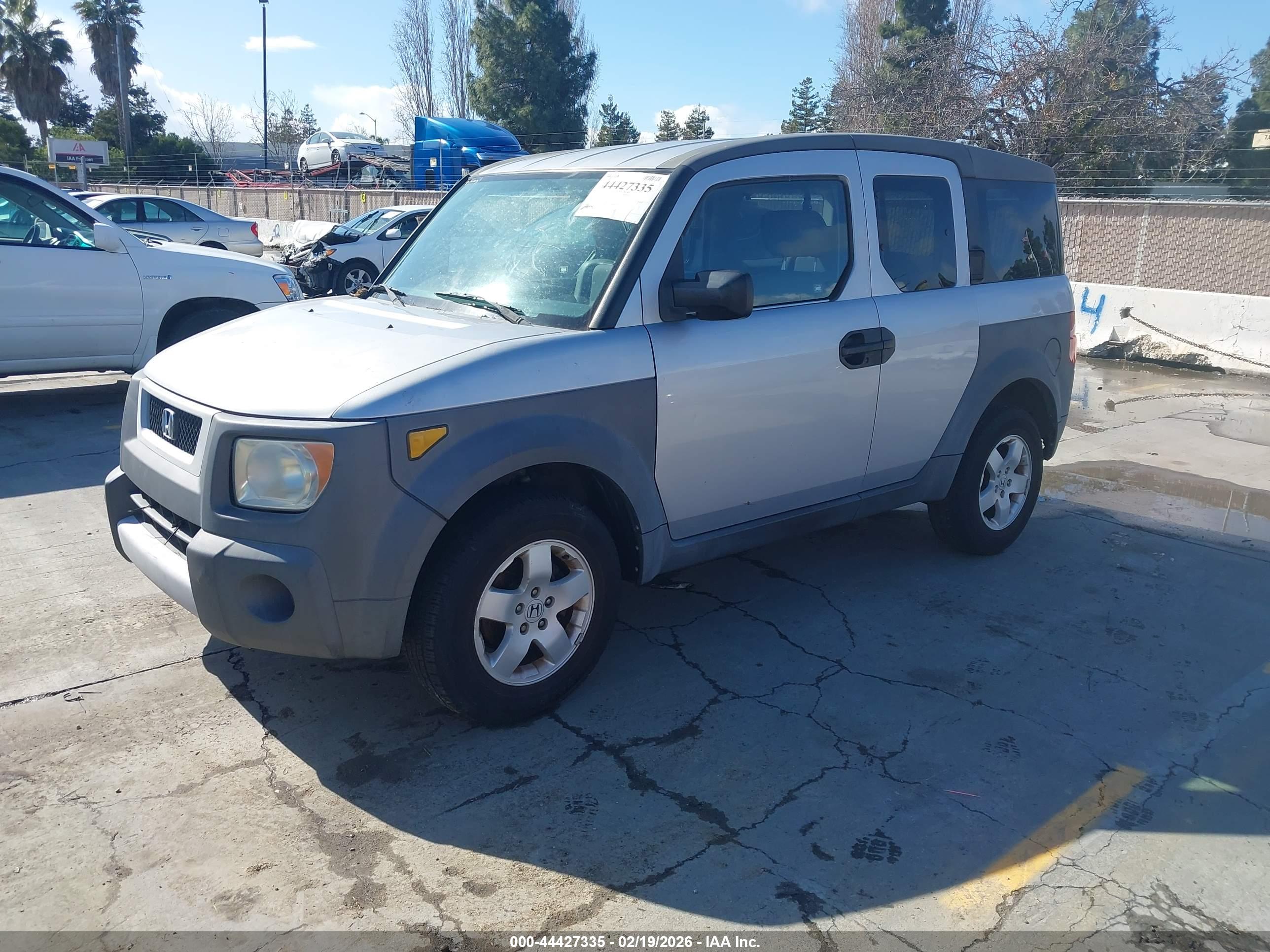 HONDA ELEMENT image 2