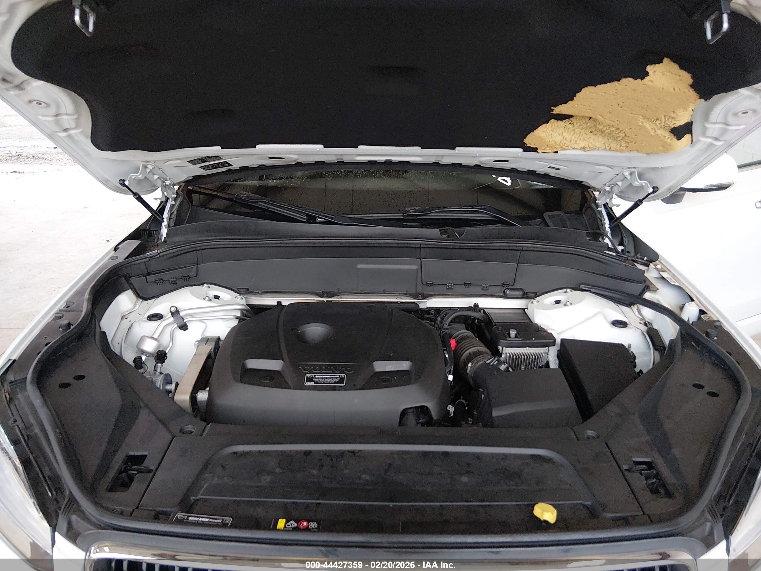VOLVO XC90 image 10