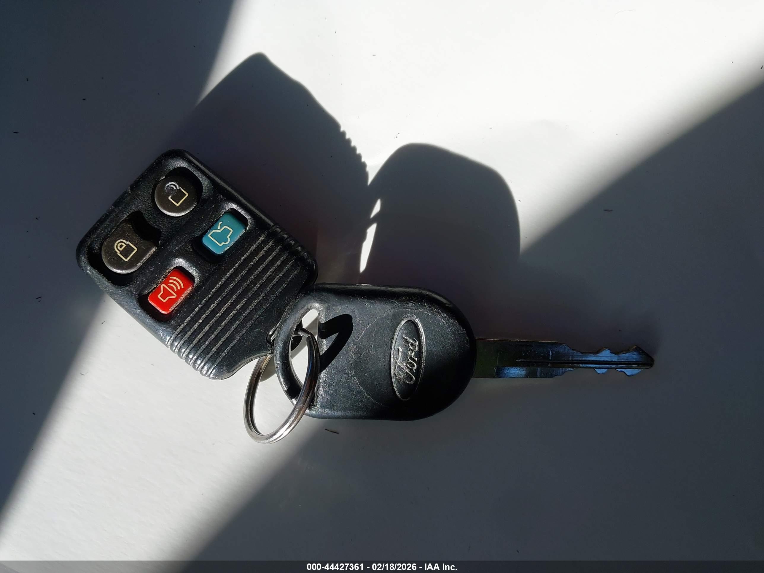 FORD FOCUS image 11
