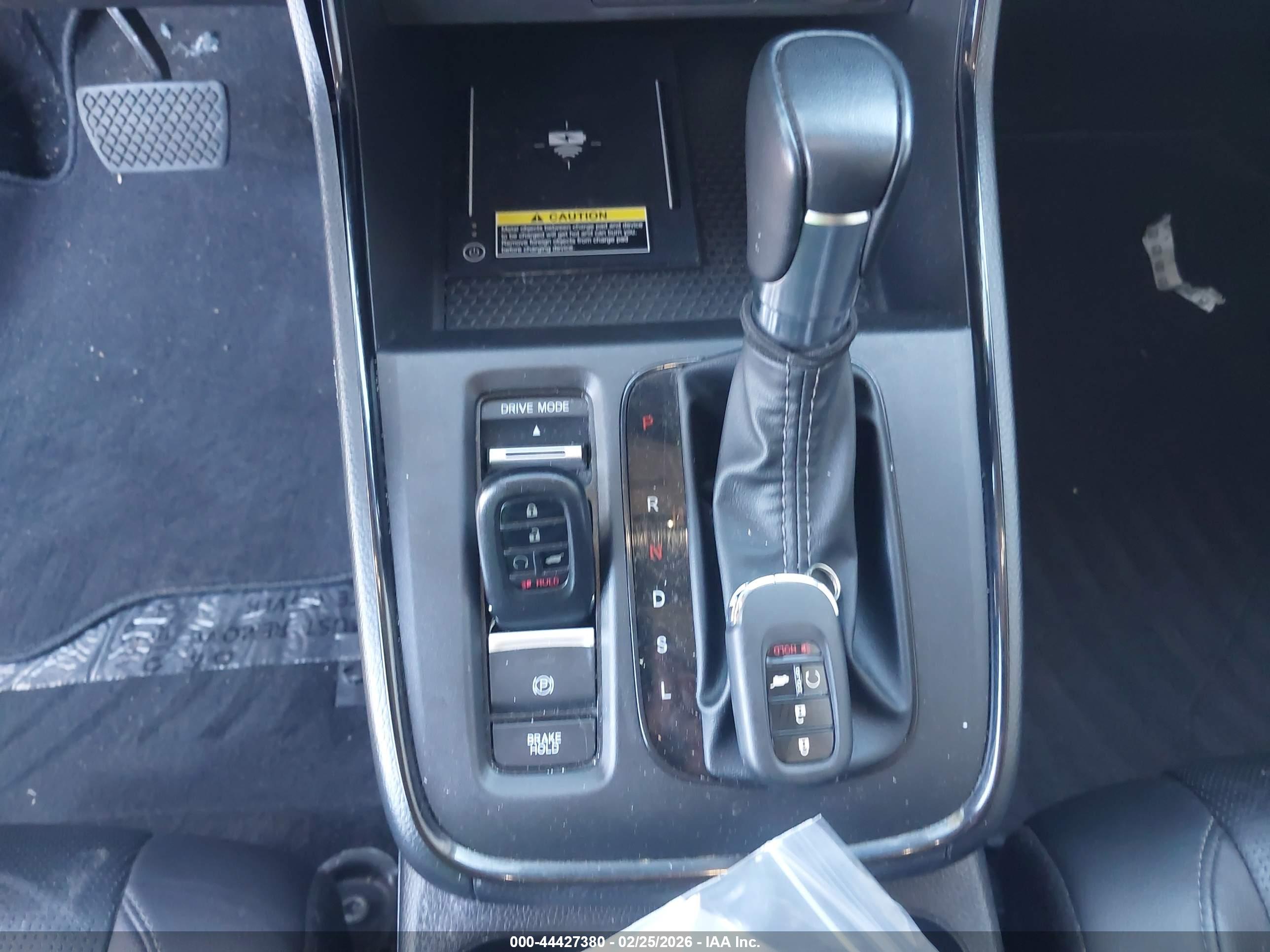 HONDA CR-V image 11