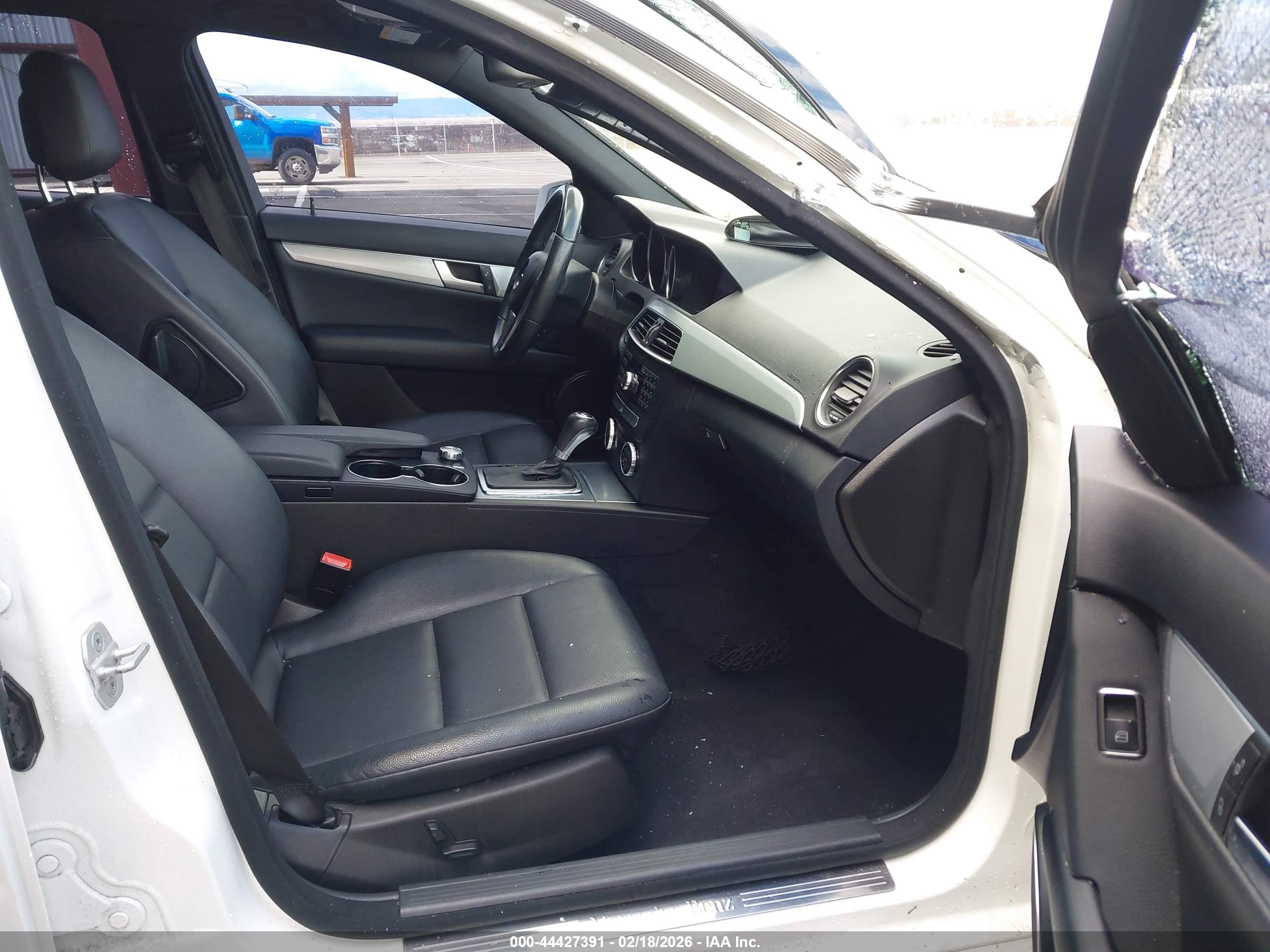 MERCEDES-BENZ C image 5