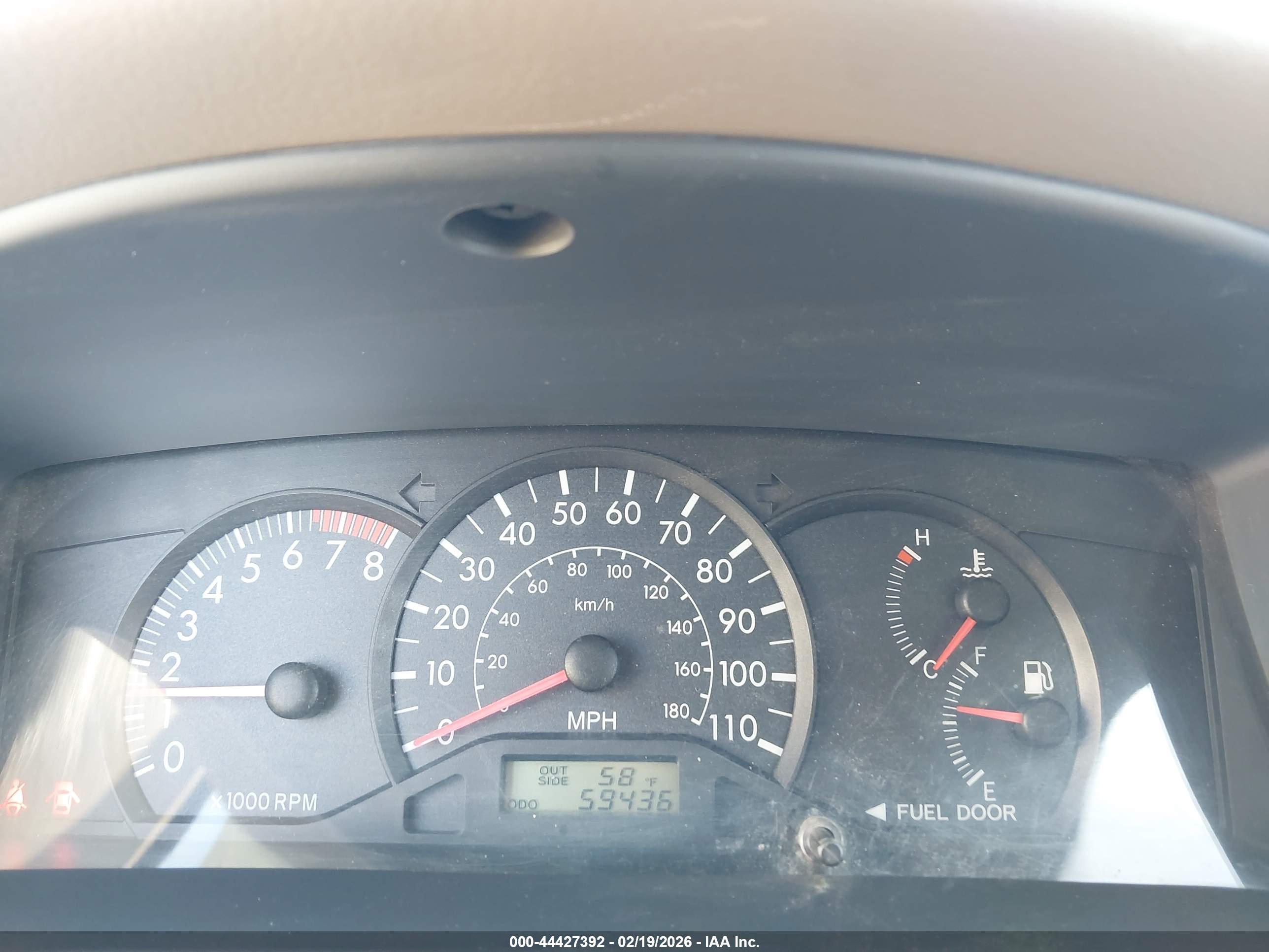 TOYOTA COROLLA image 7