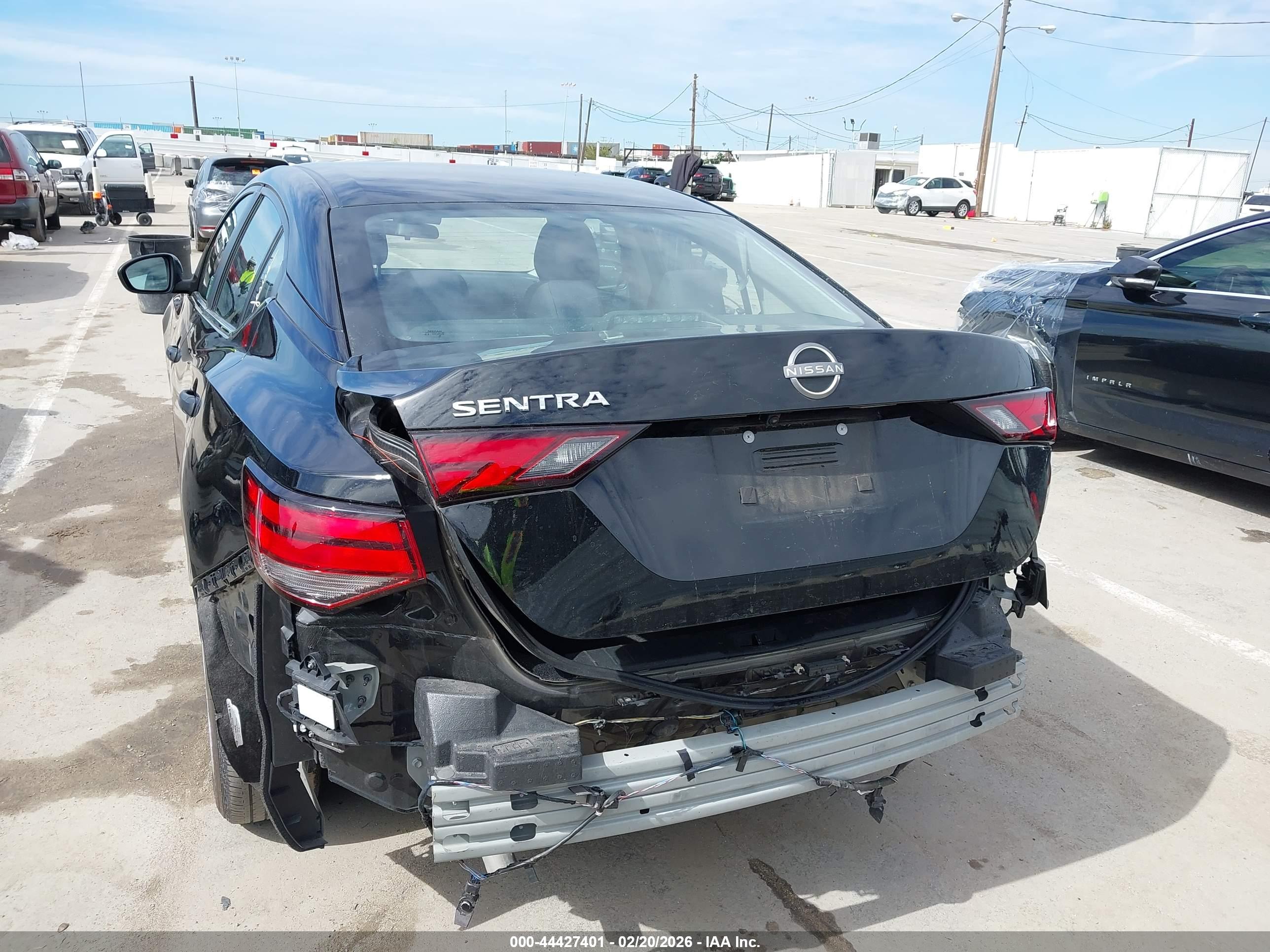 NISSAN SENTRA image 6