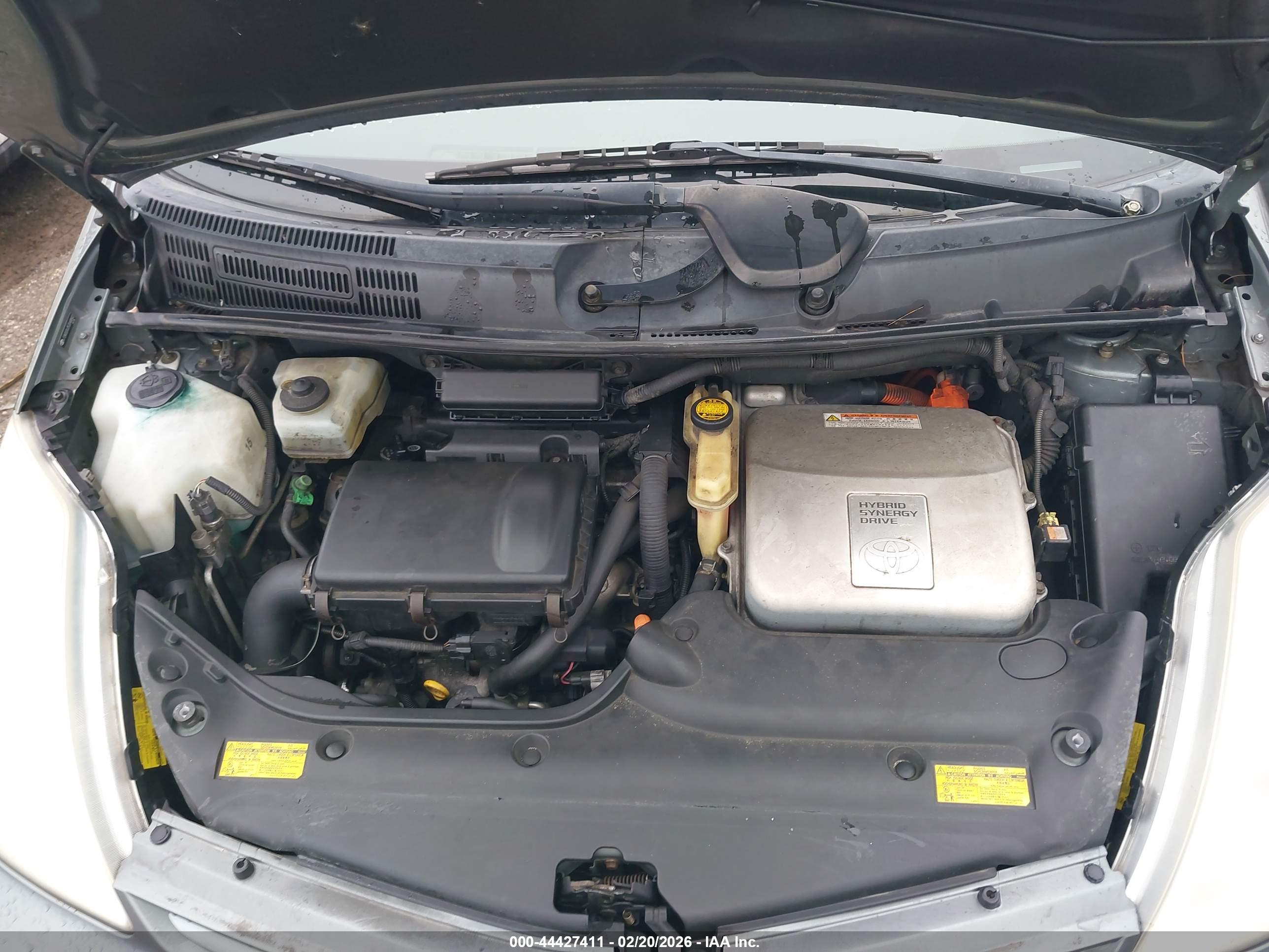 TOYOTA PRIUS image 10