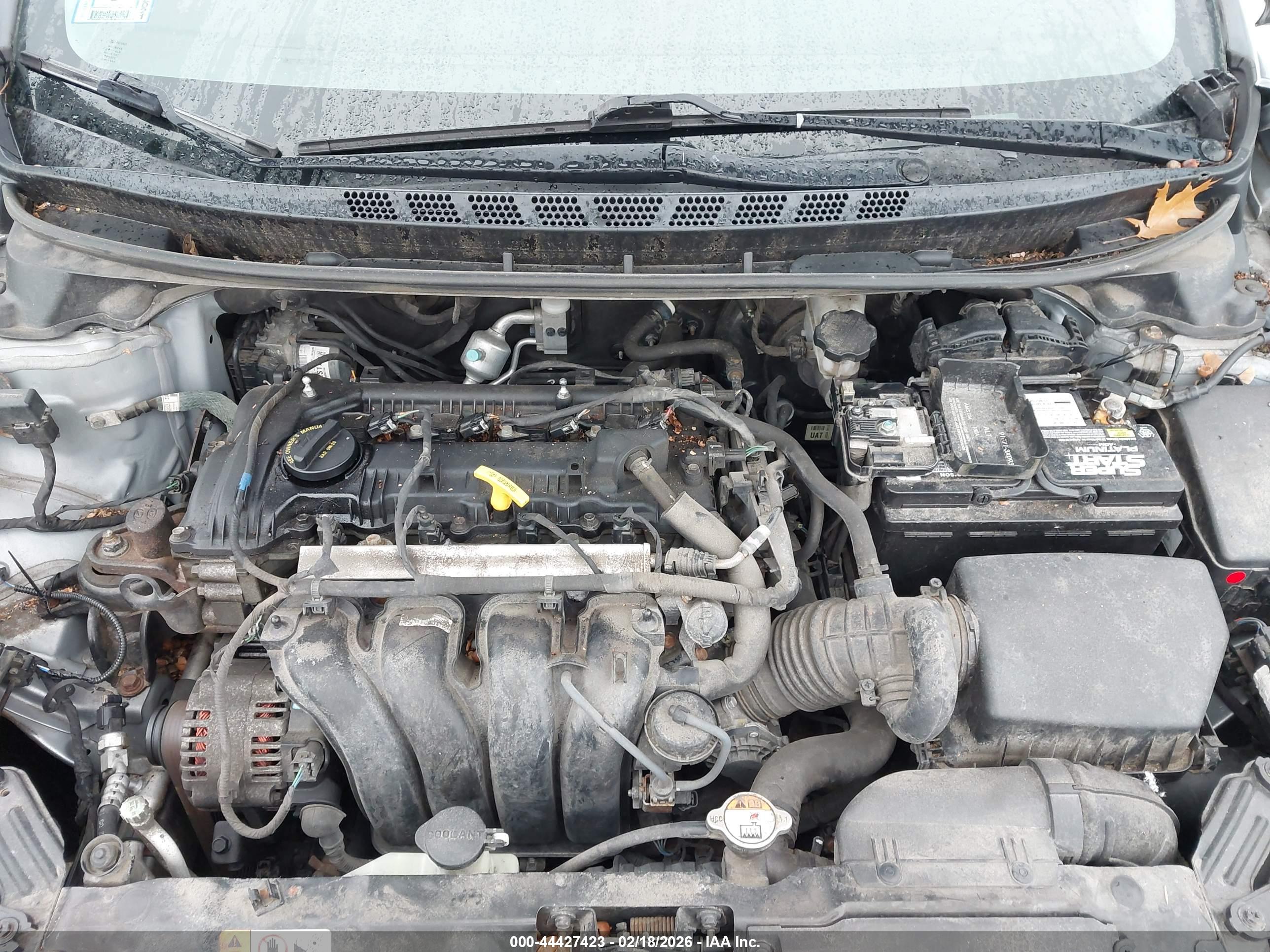 HYUNDAI ELANTRA image 10