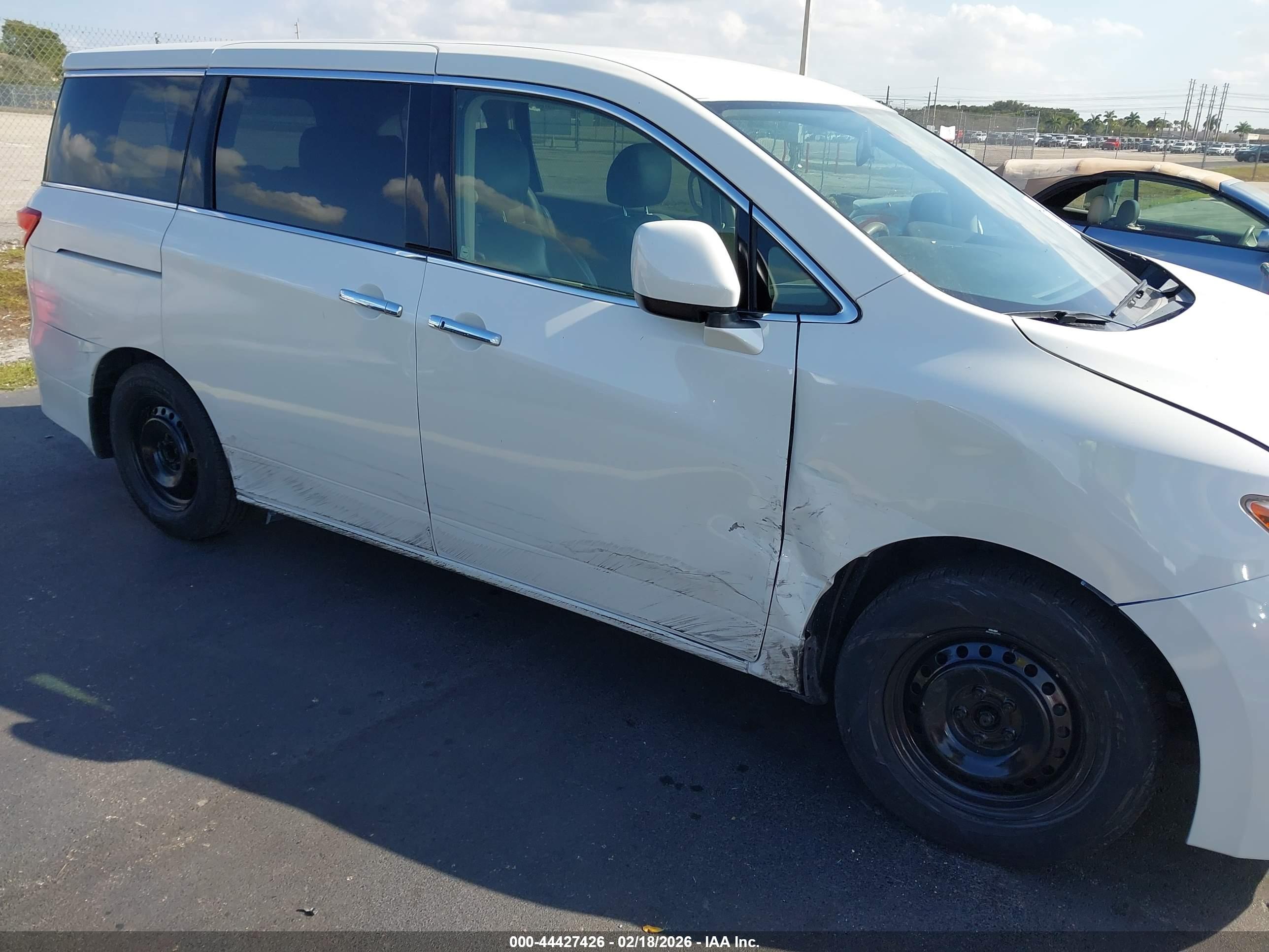 NISSAN QUEST image 6