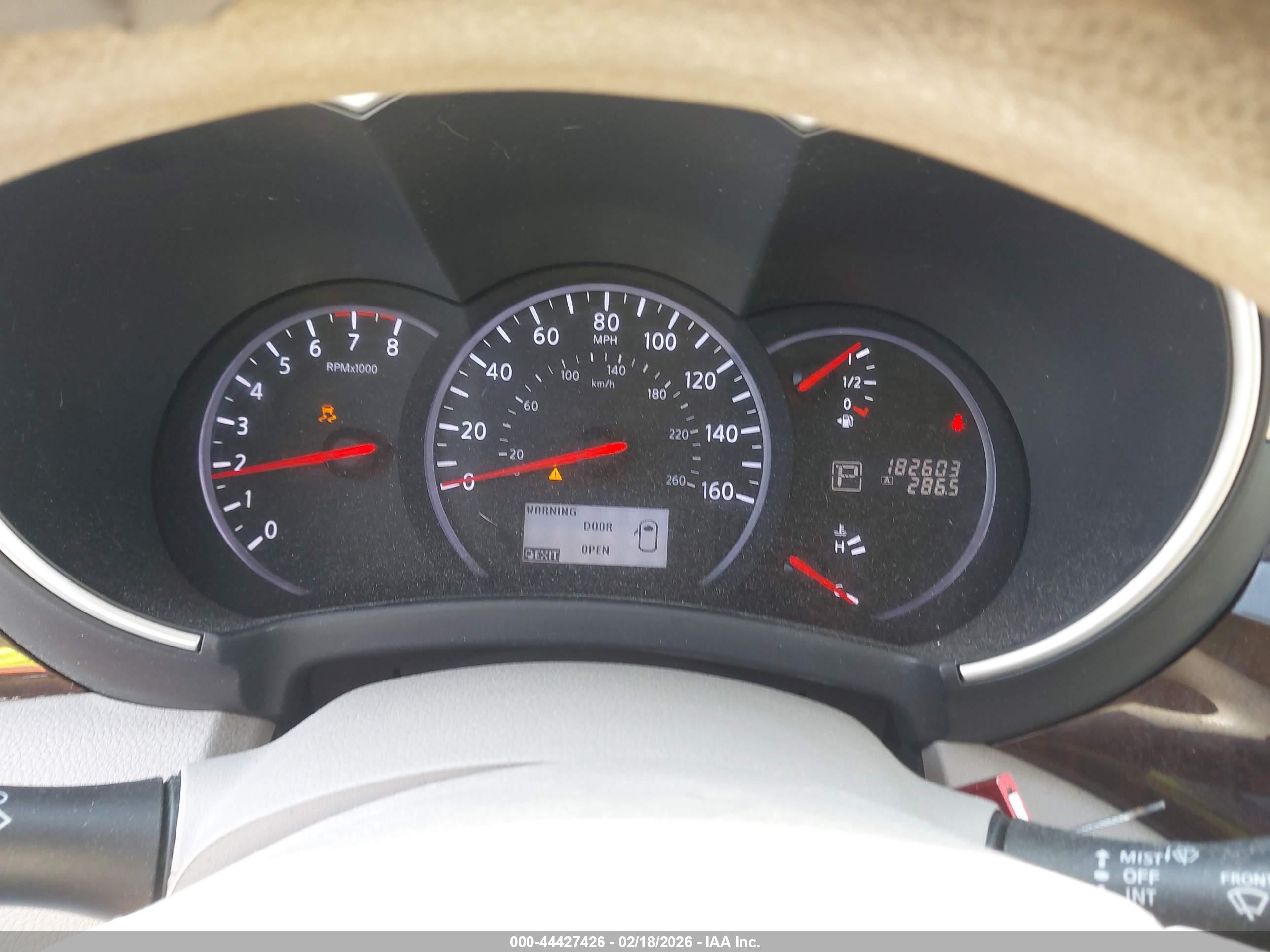 NISSAN QUEST image 7