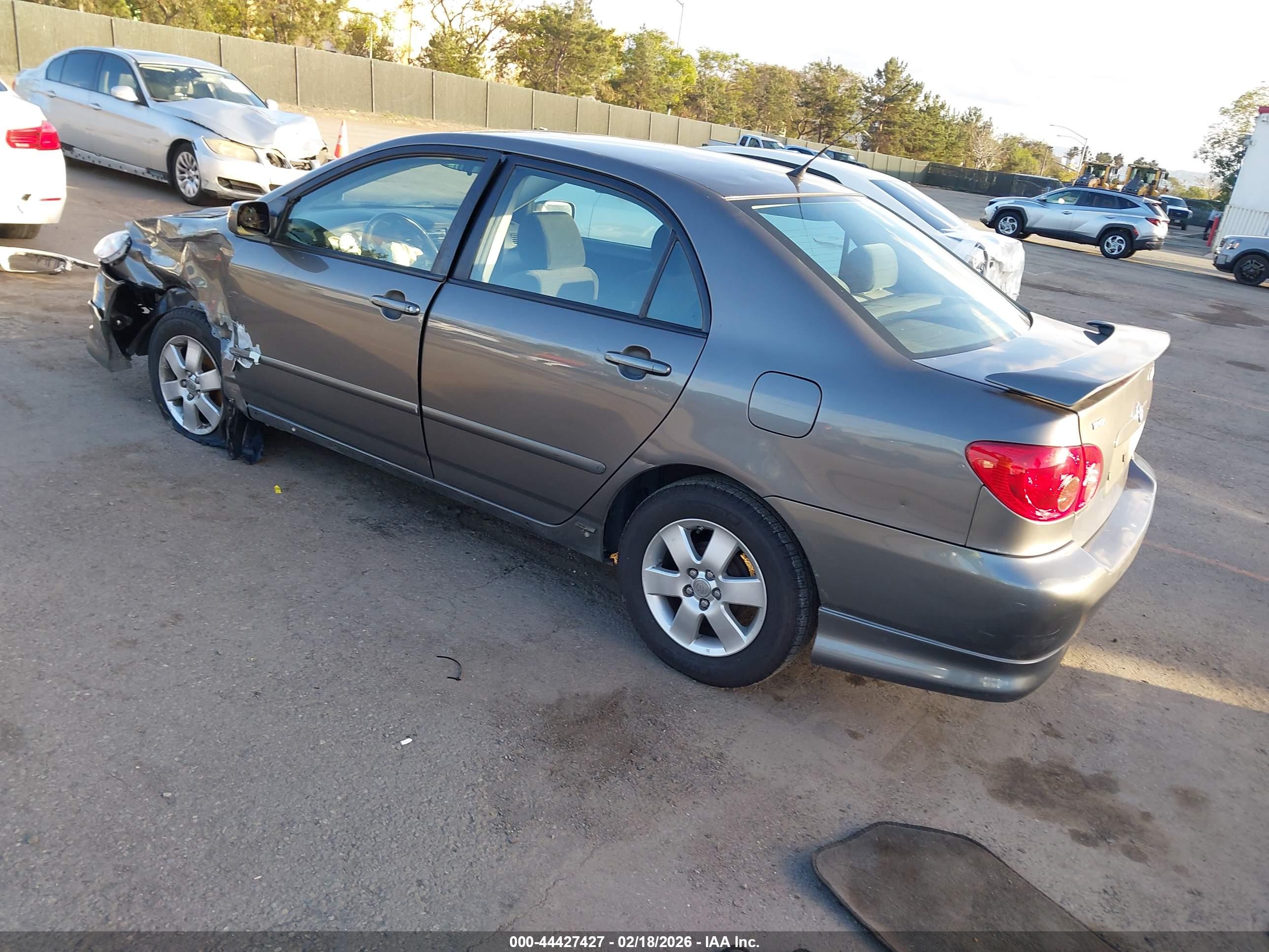 TOYOTA COROLLA image 3
