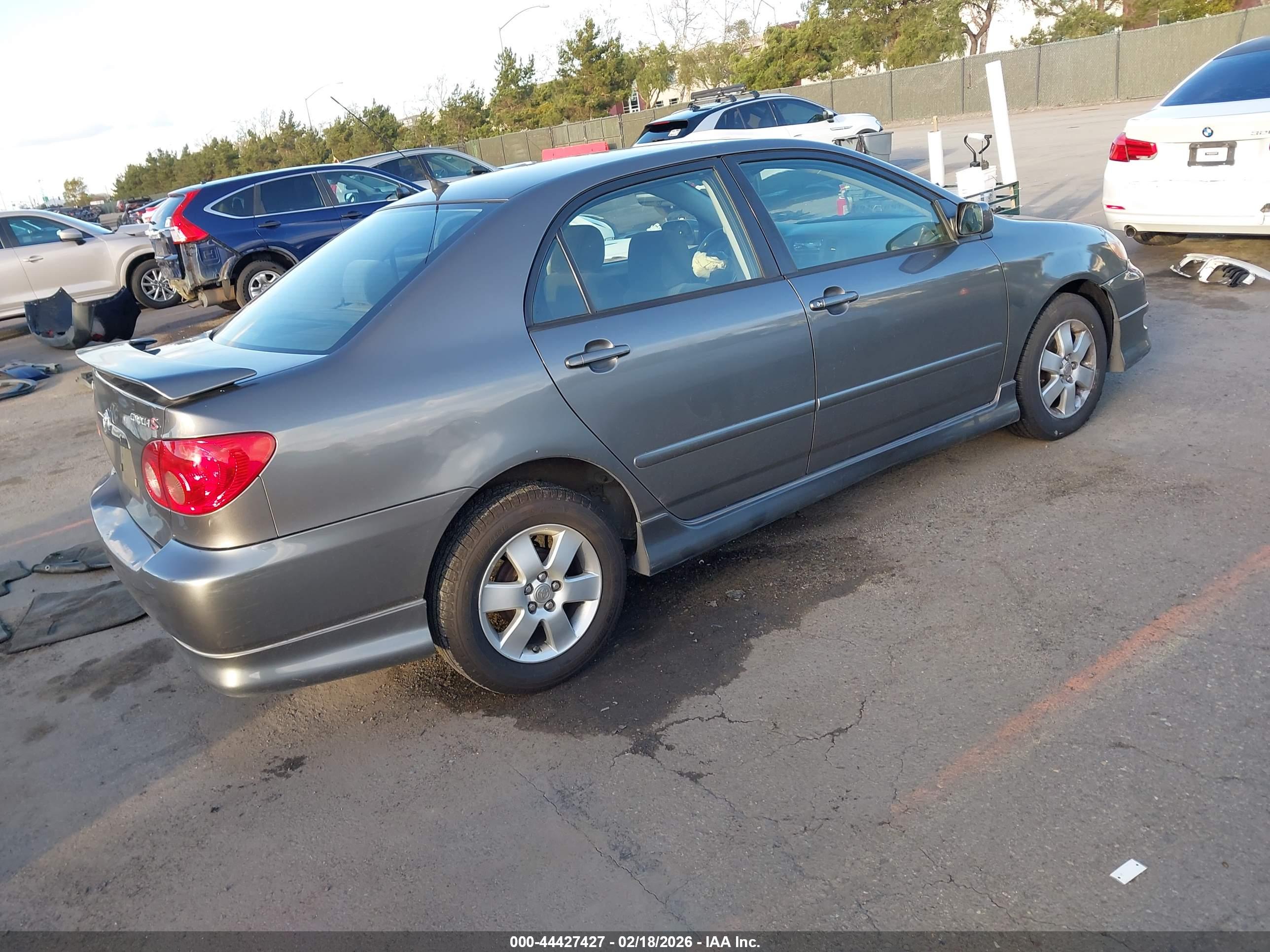 TOYOTA COROLLA image 4