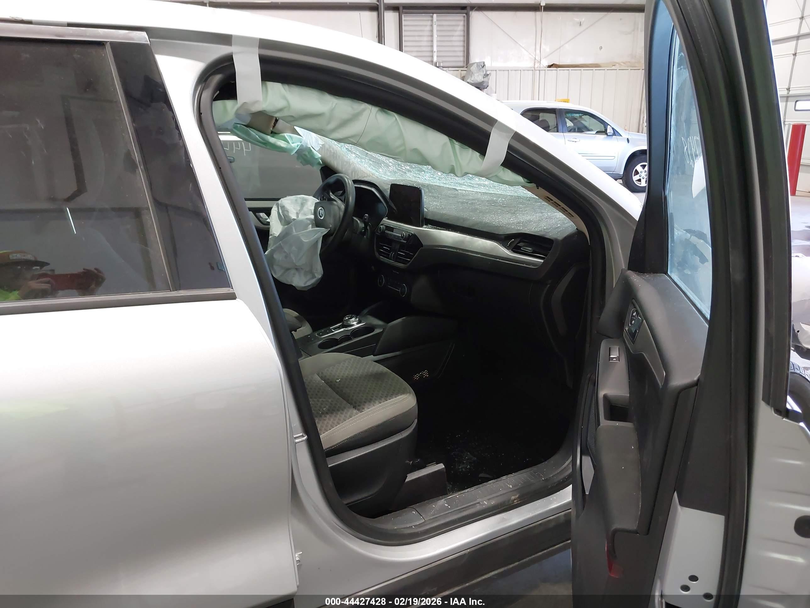 FORD ESCAPE image 5