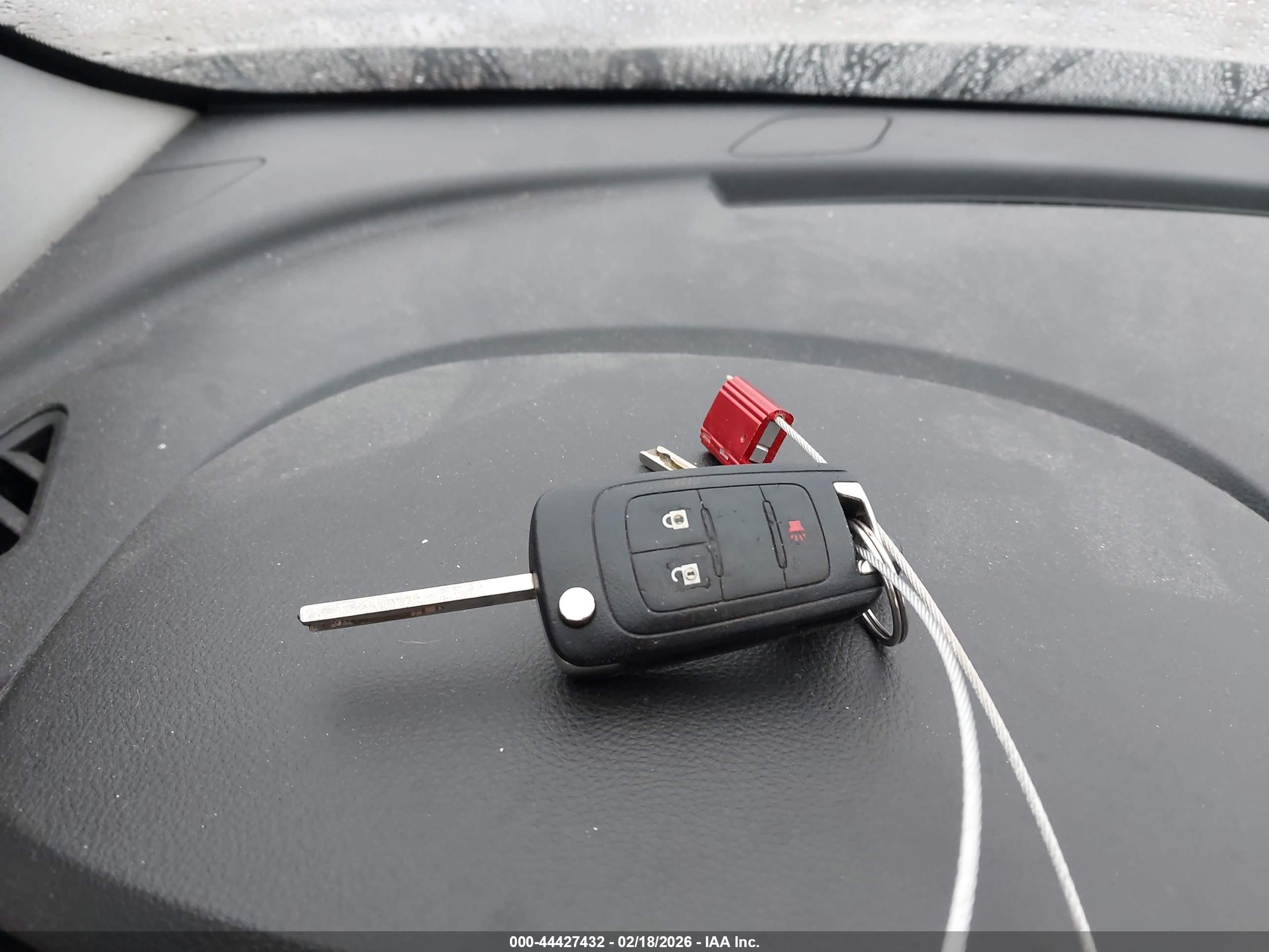 CHEVROLET EQUINOX image 11