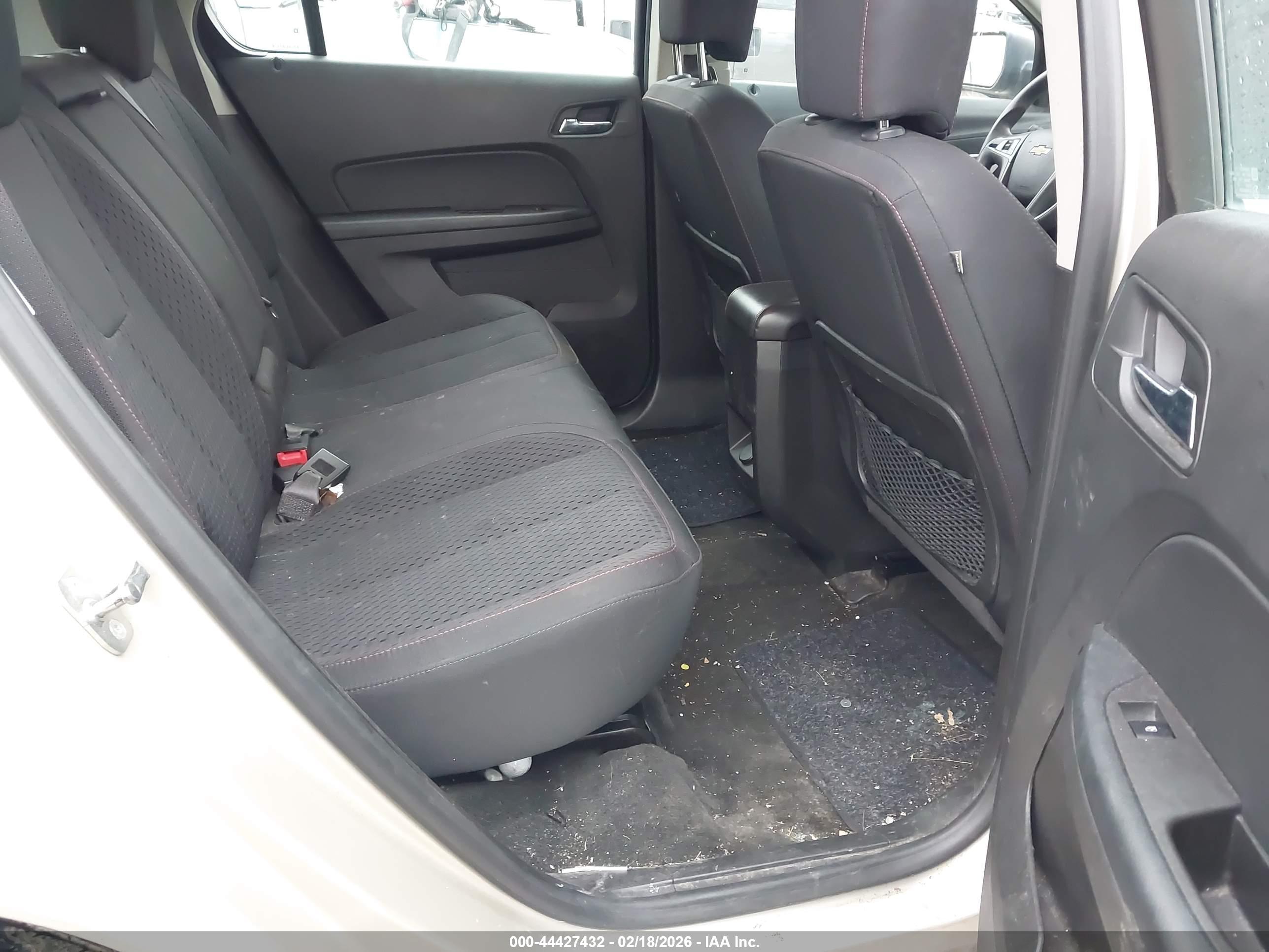CHEVROLET EQUINOX image 8