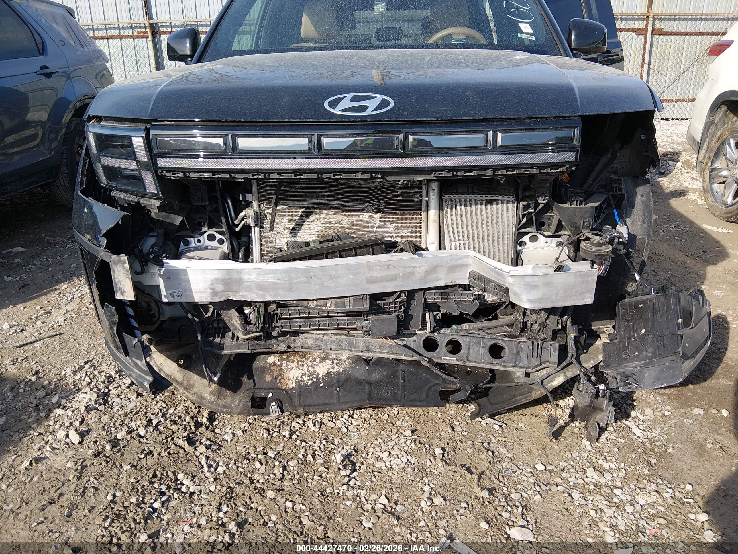 HYUNDAI SANTA image 6