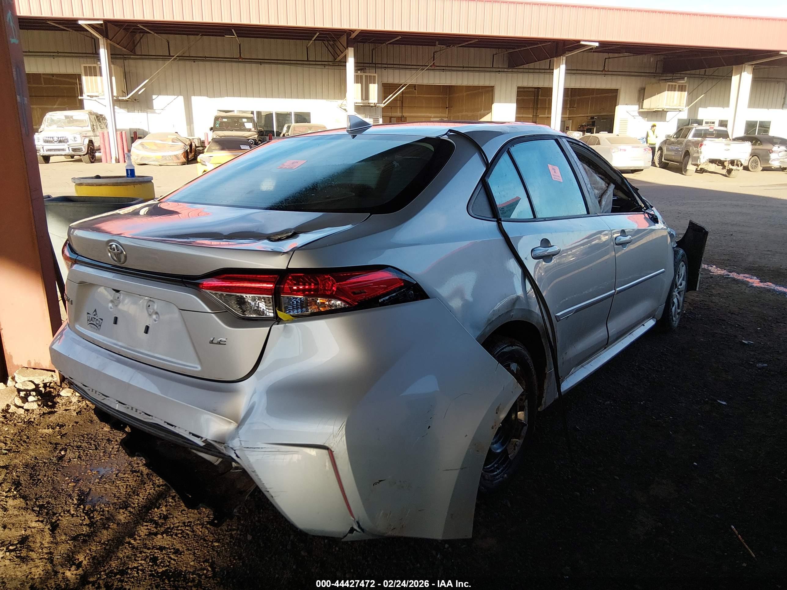 TOYOTA COROLLA image 4