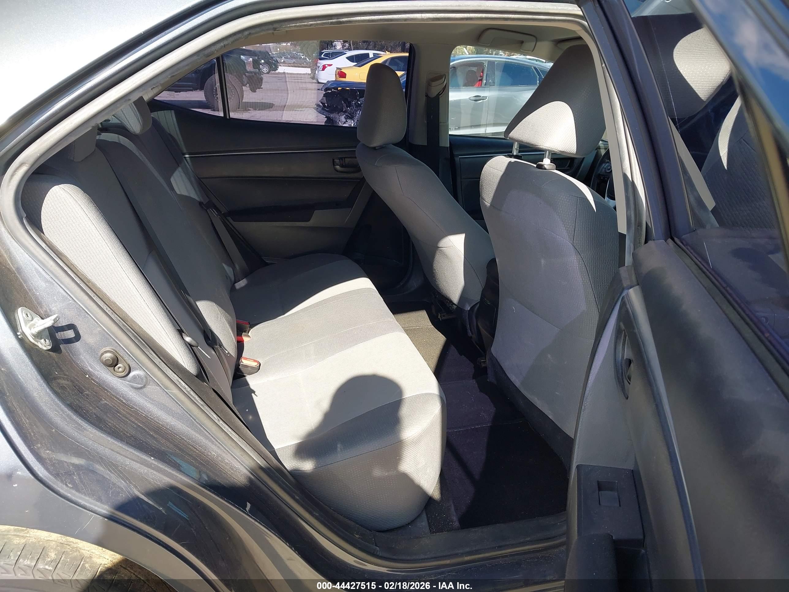 TOYOTA COROLLA image 8