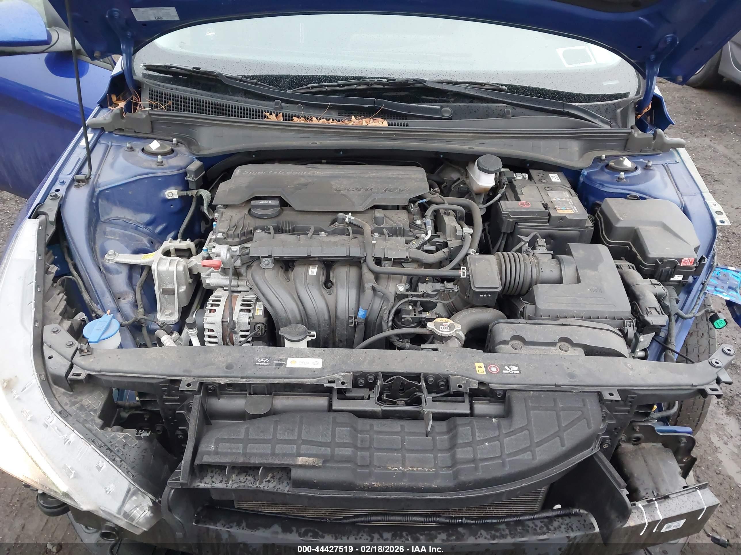 HYUNDAI ELANTRA image 10