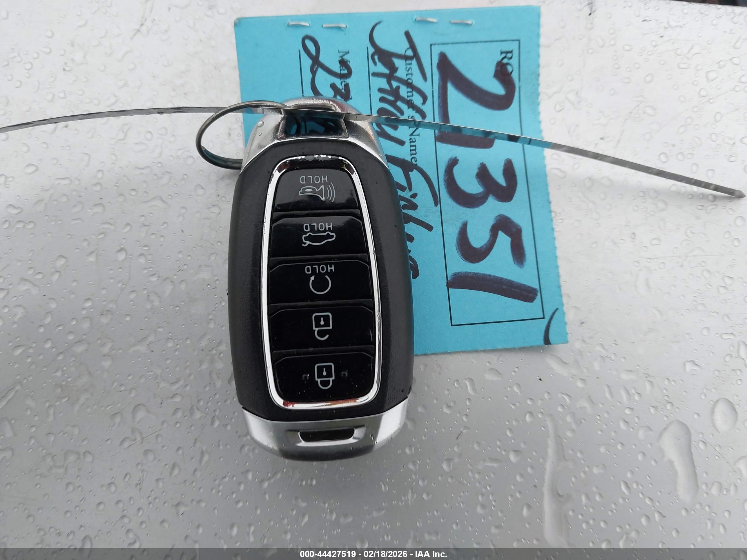 HYUNDAI ELANTRA image 11