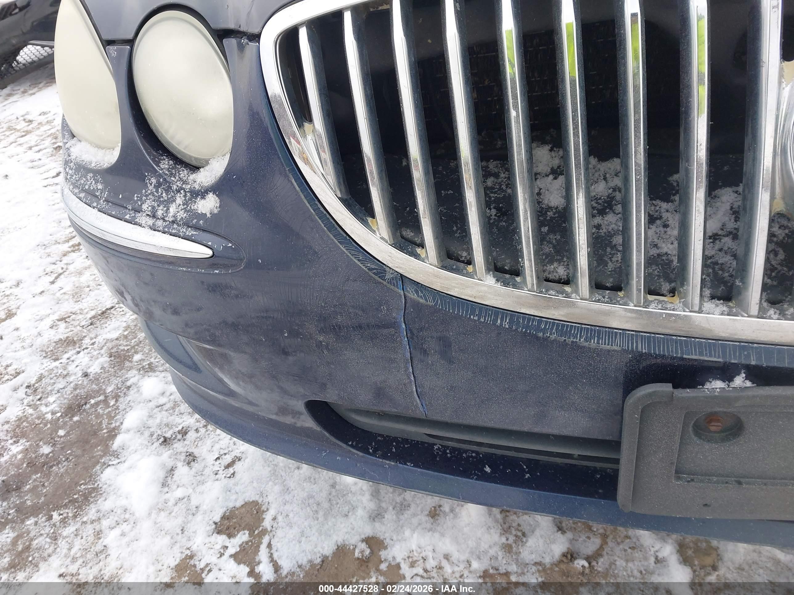 BUICK LACROSSE image 6