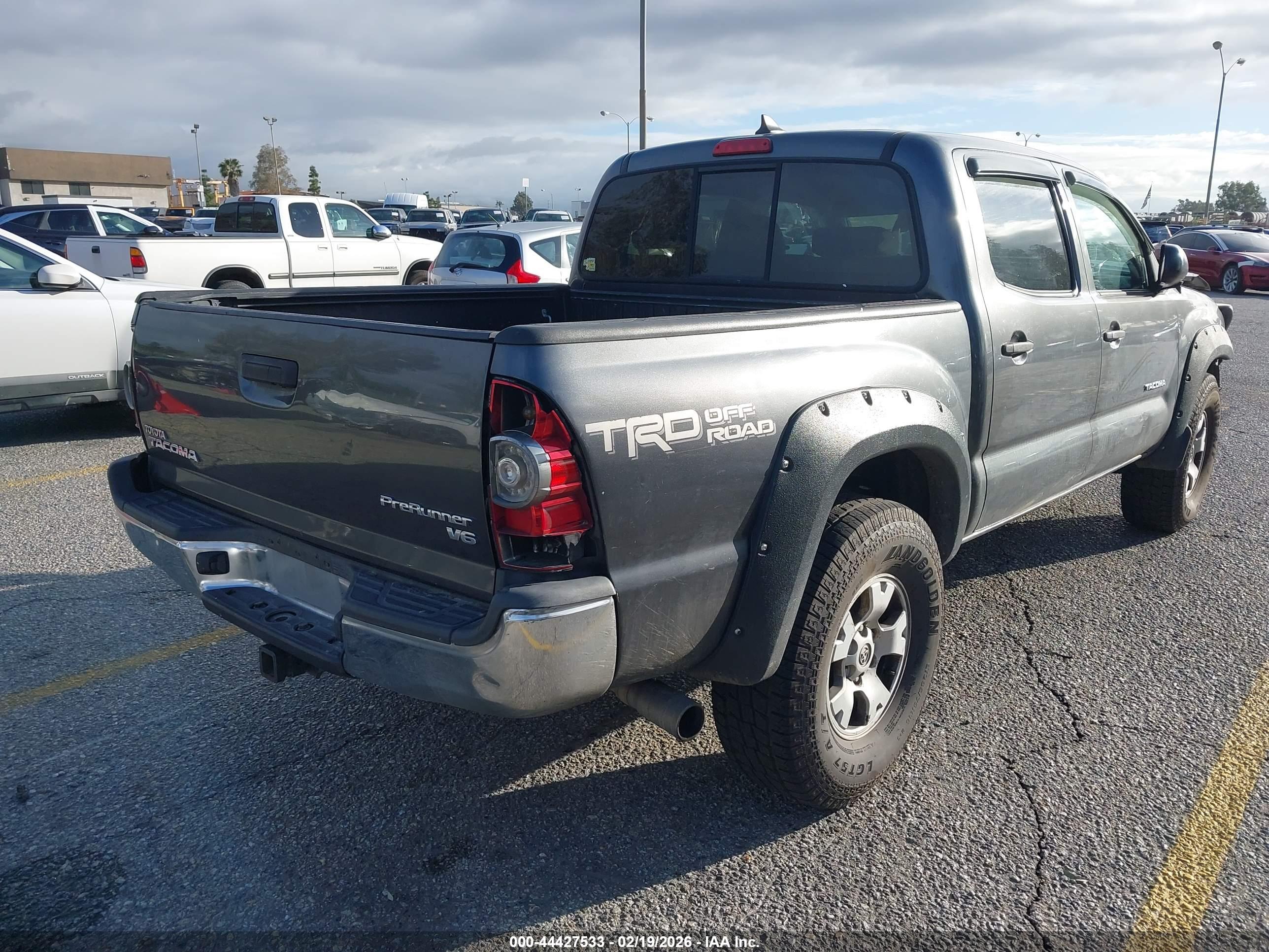 TOYOTA TACOMA image 4