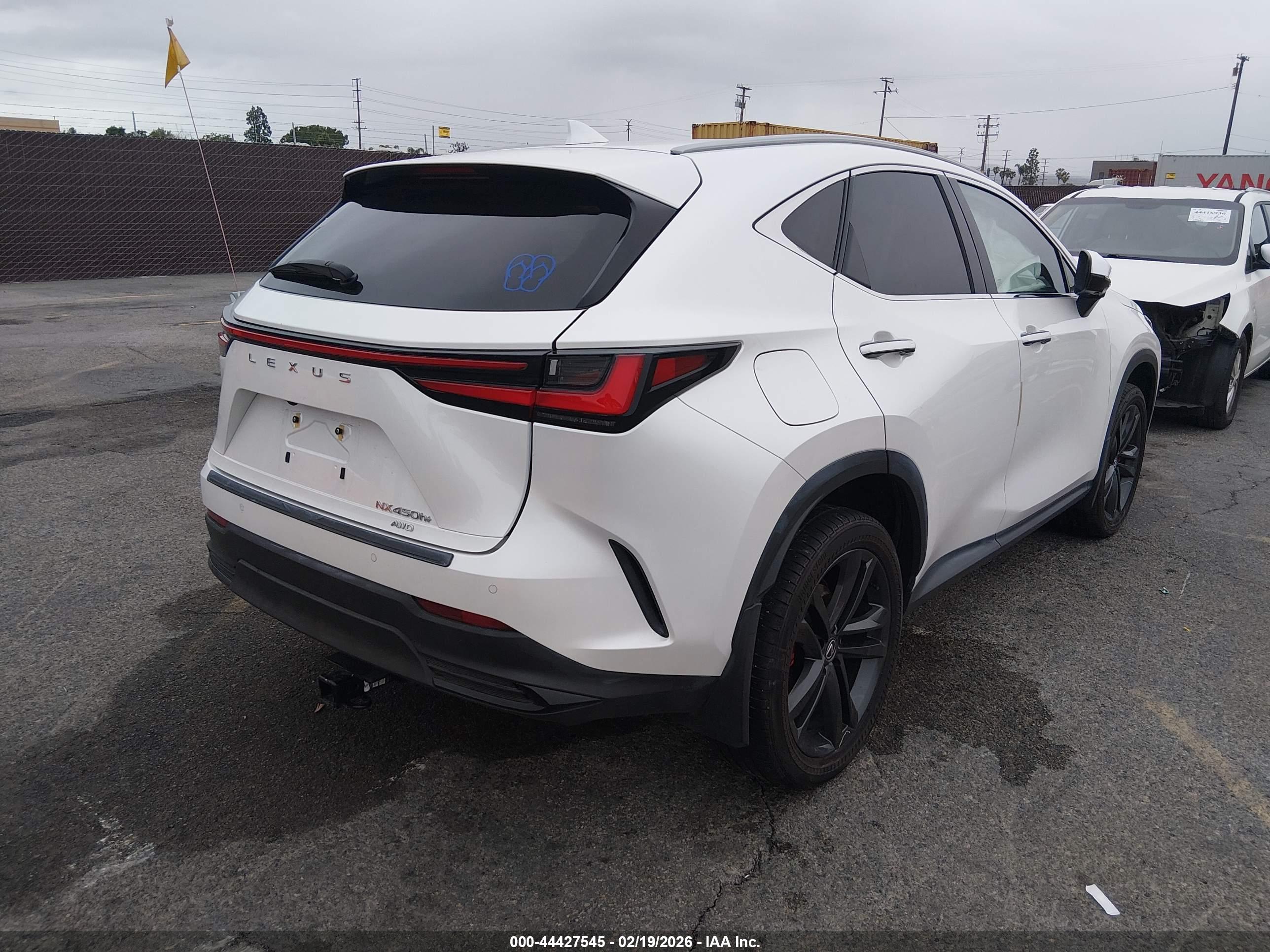 LEXUS NX image 4