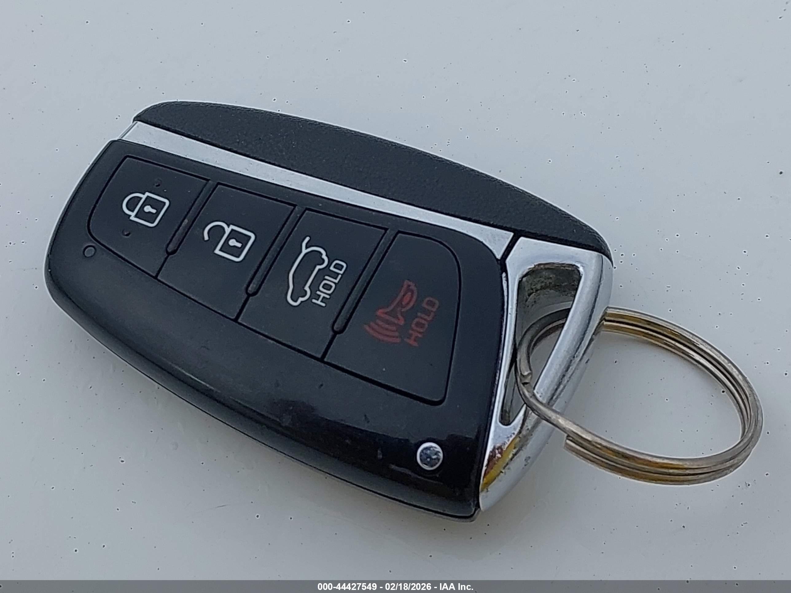 HYUNDAI SANTA image 11