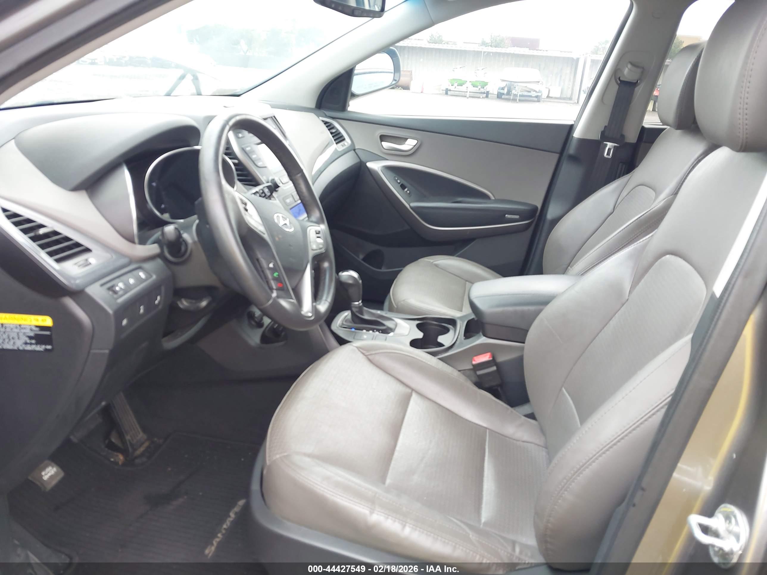HYUNDAI SANTA image 5