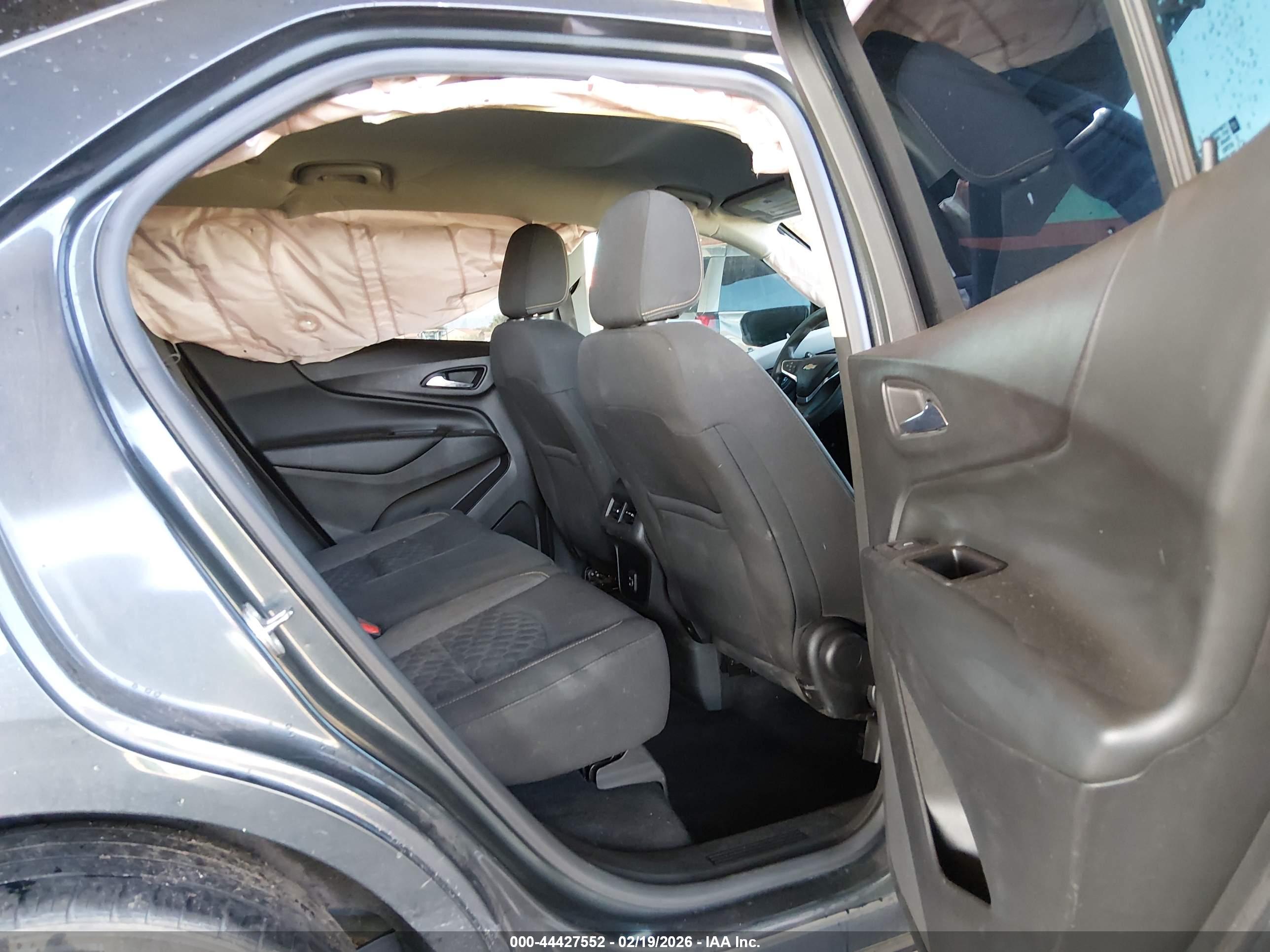 CHEVROLET EQUINOX image 8
