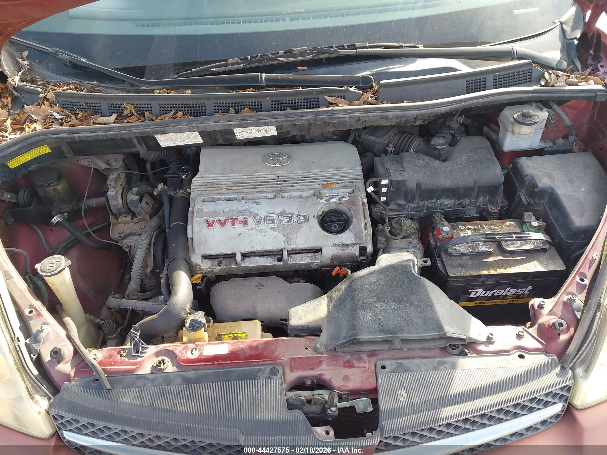 TOYOTA SIENNA image 10