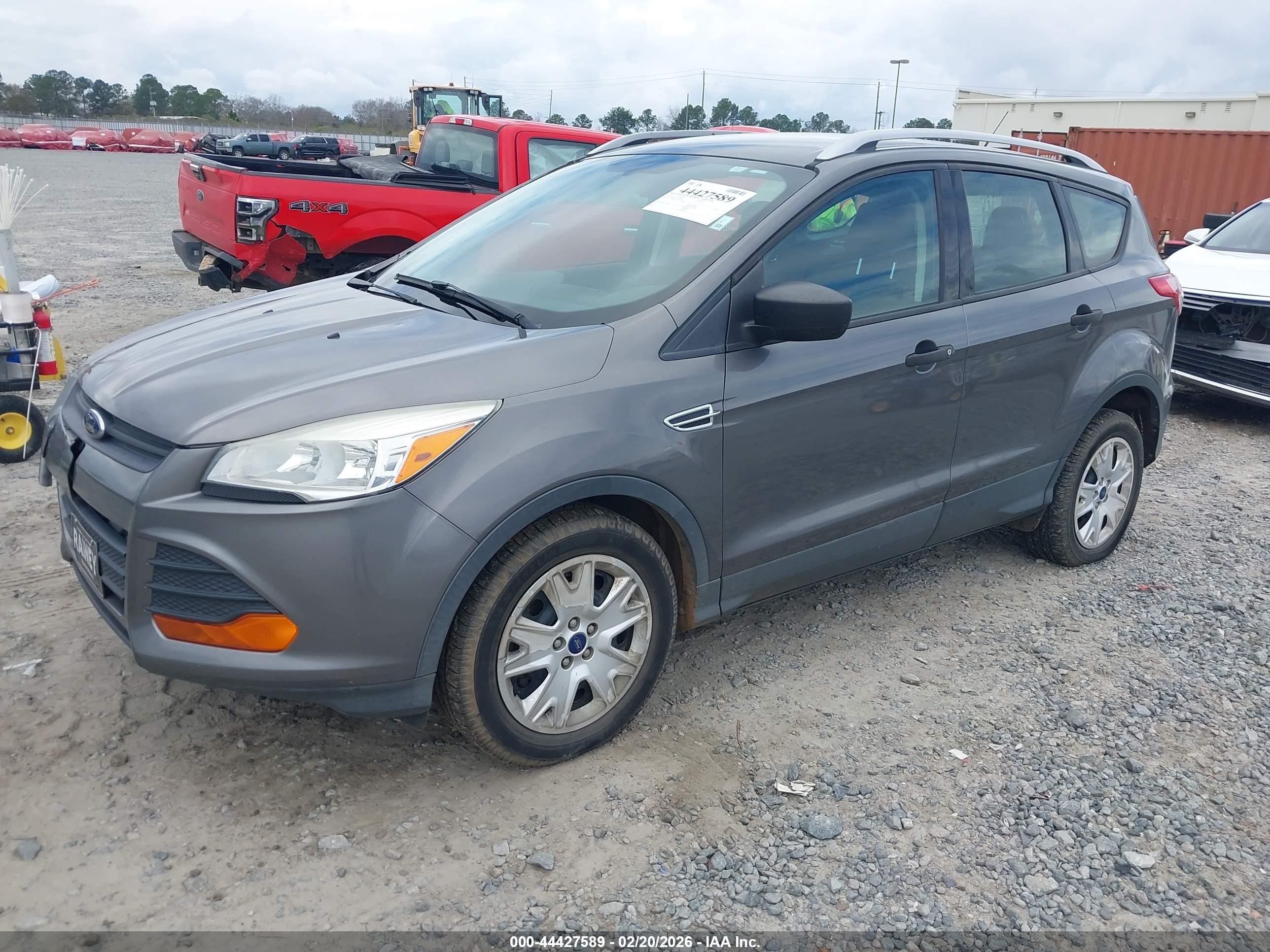 FORD ESCAPE image 2
