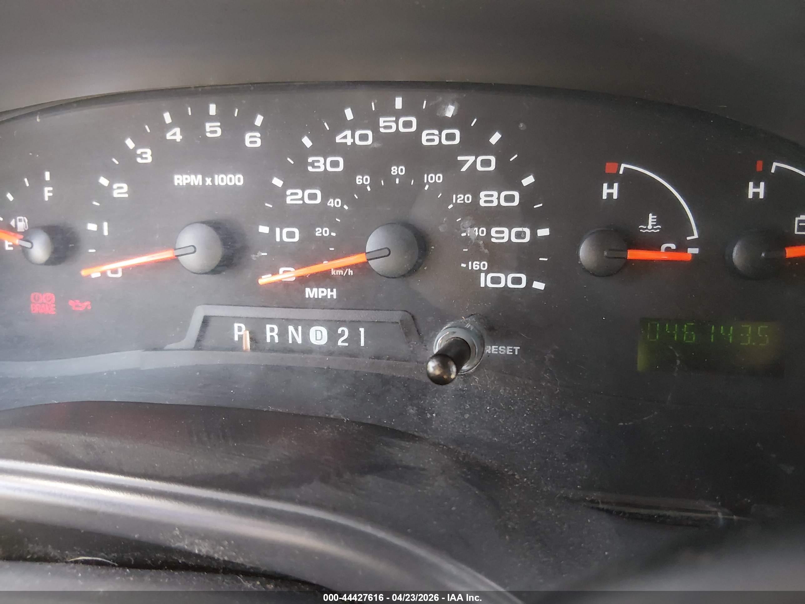 FORD E-150 image 7