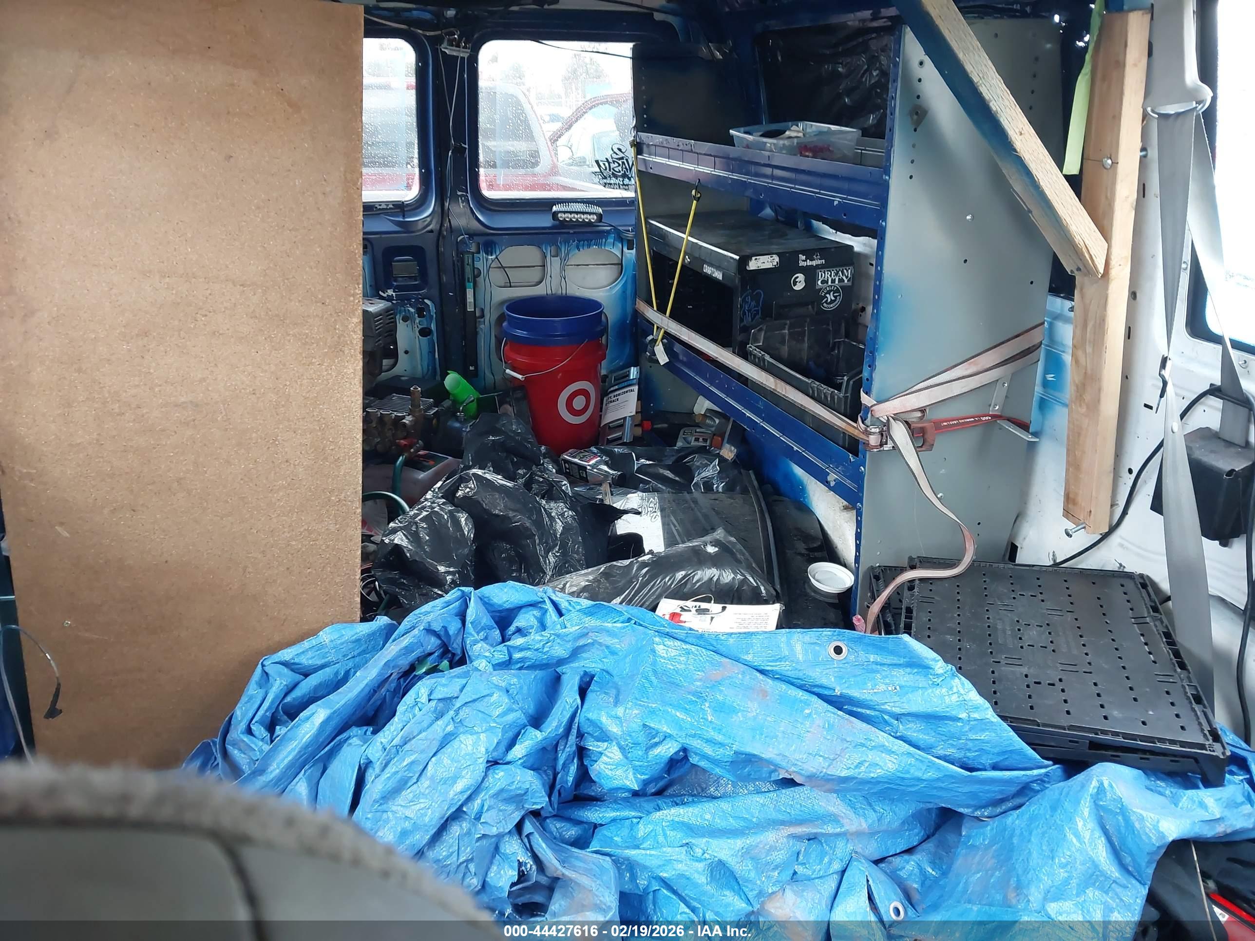 FORD E-150 image 8