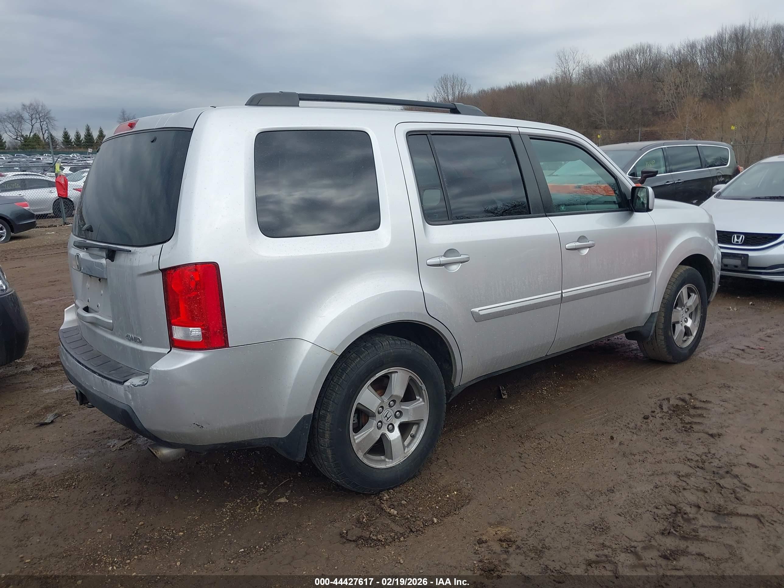 HONDA PILOT image 4